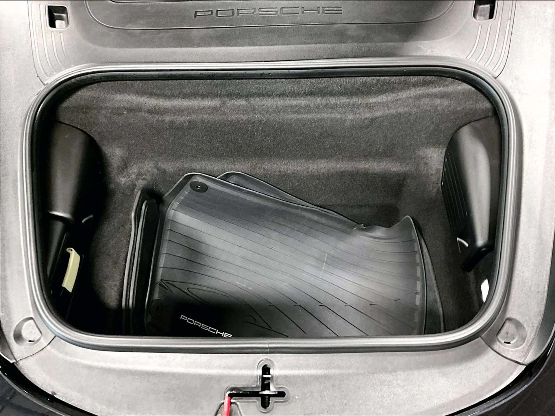 mph035_2049525552_9f0c736f830015ff5b148cab323fe393x_cca0748299