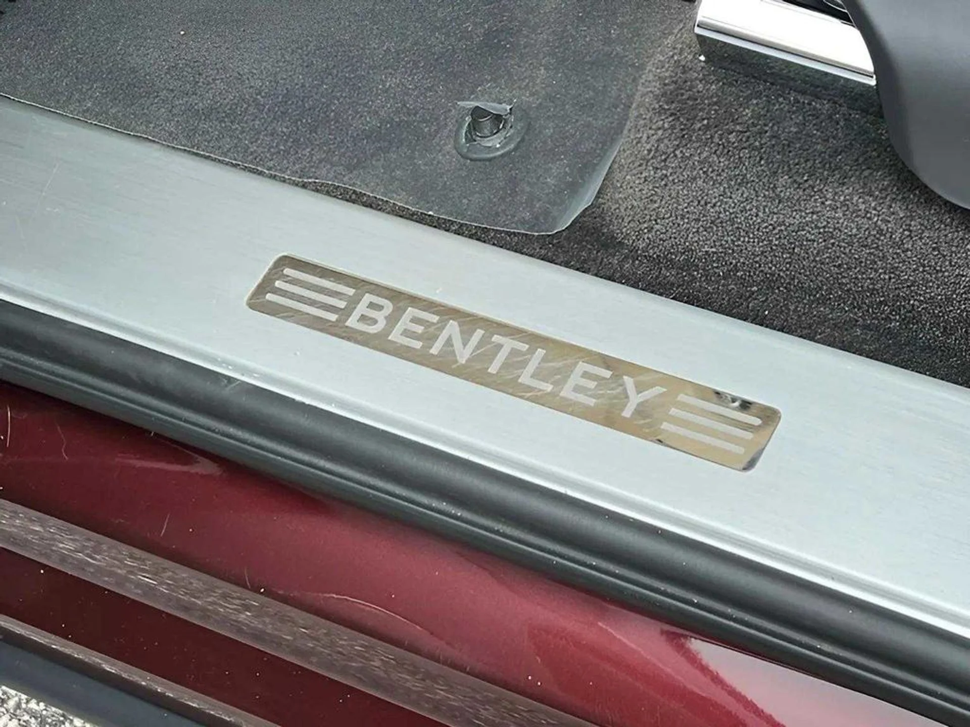 mph035_205652228_e13547fff16cf638518df1e902c8dc96x_07a3919028