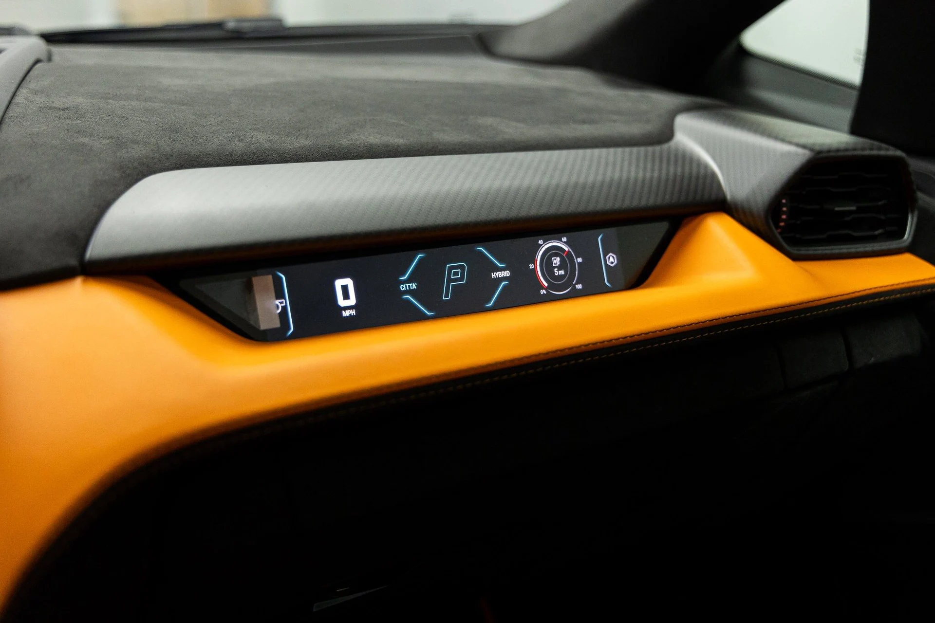 mph035_206756958_0d6c5fb11a1a76624be29459f5af18adx_31b8c92f40