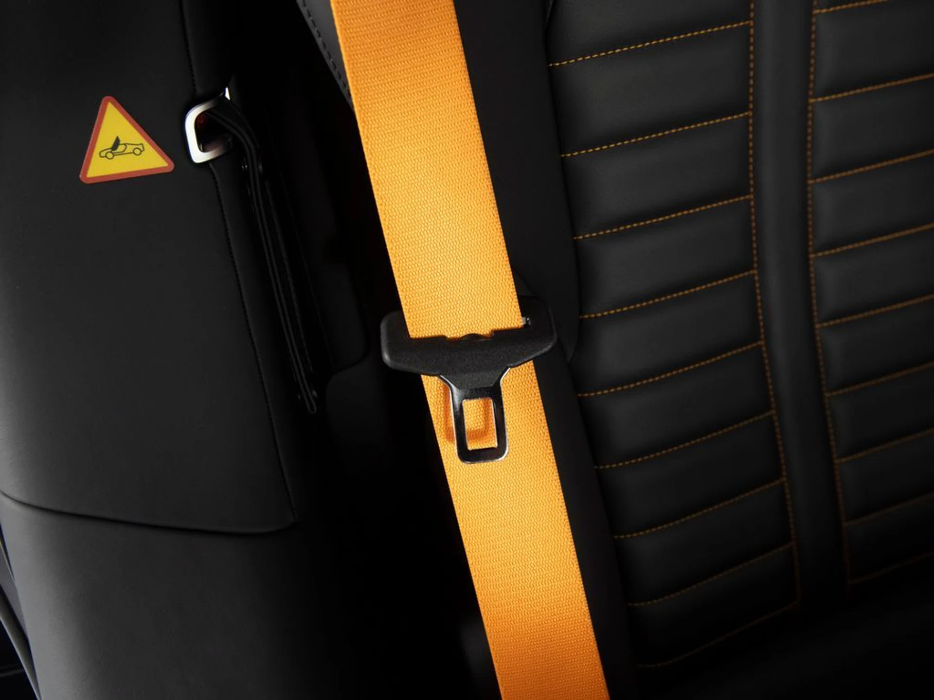 mph035_2080621846_b11573fa0693968dc67272154fee2458x_b0016f7301