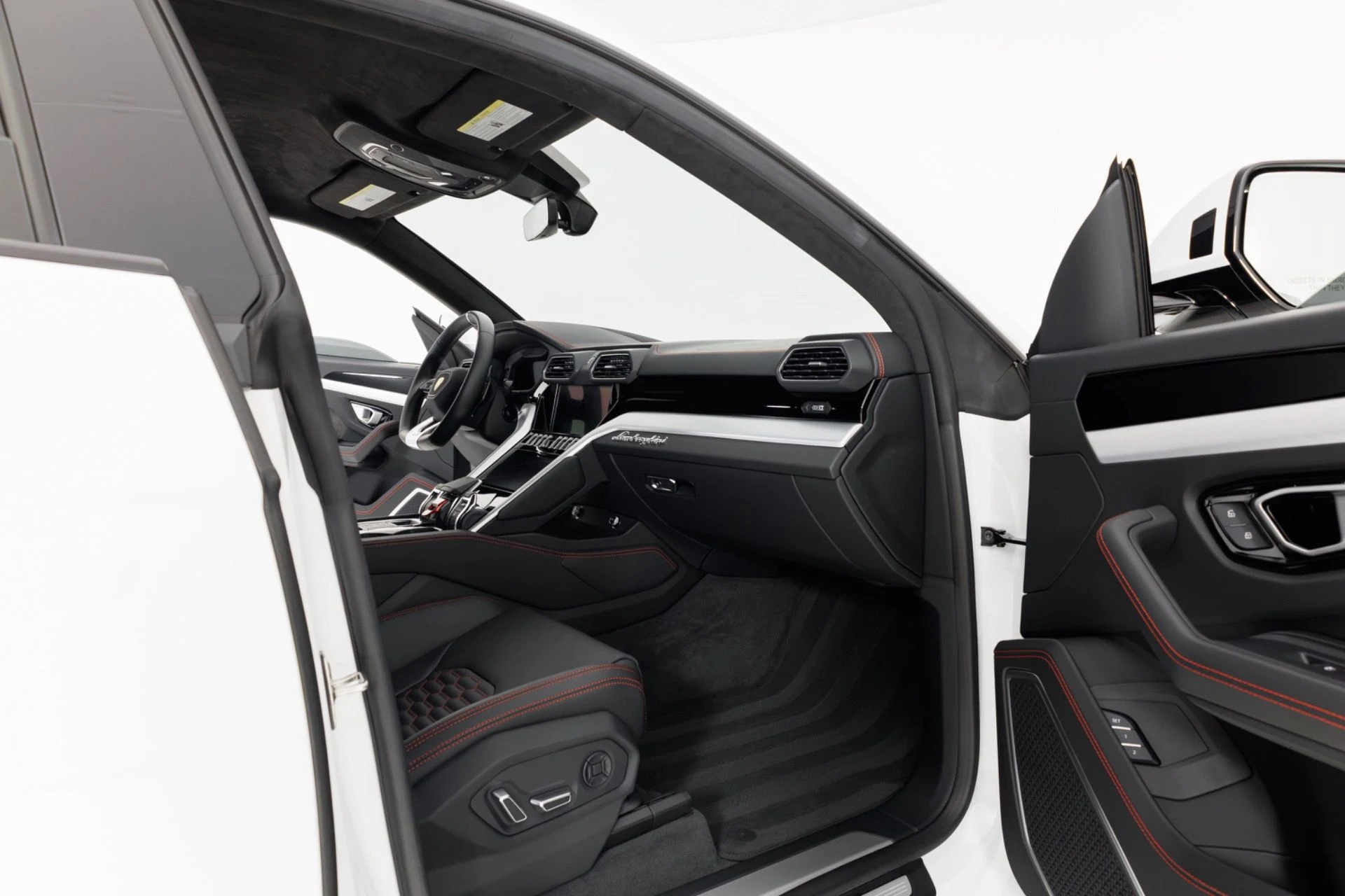 mph035_2086877124_Used_2024_Lamborghini_Urus_S_1788297644_00719c6120