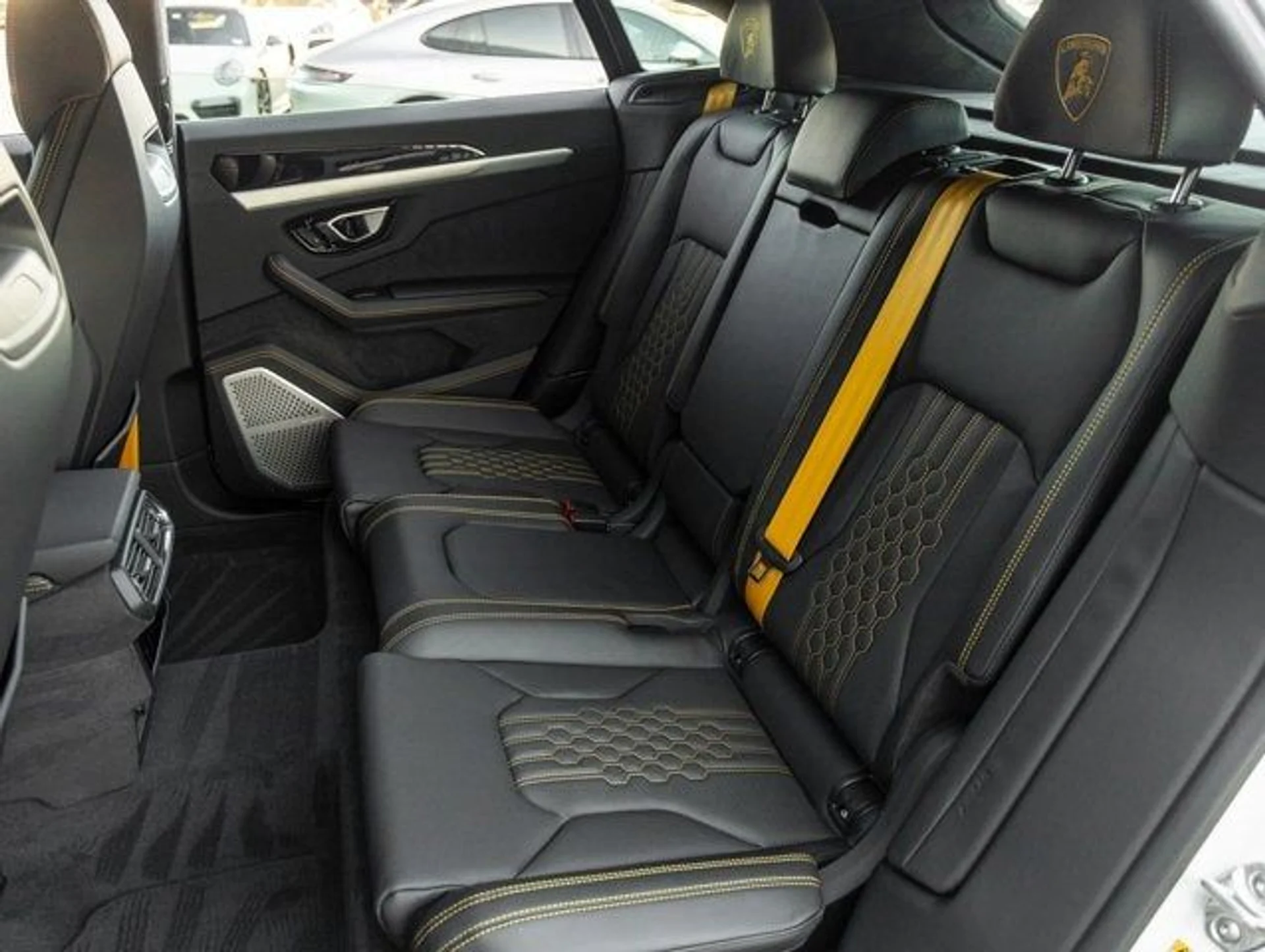 mph035_2093733773_36_ee27dffe3e