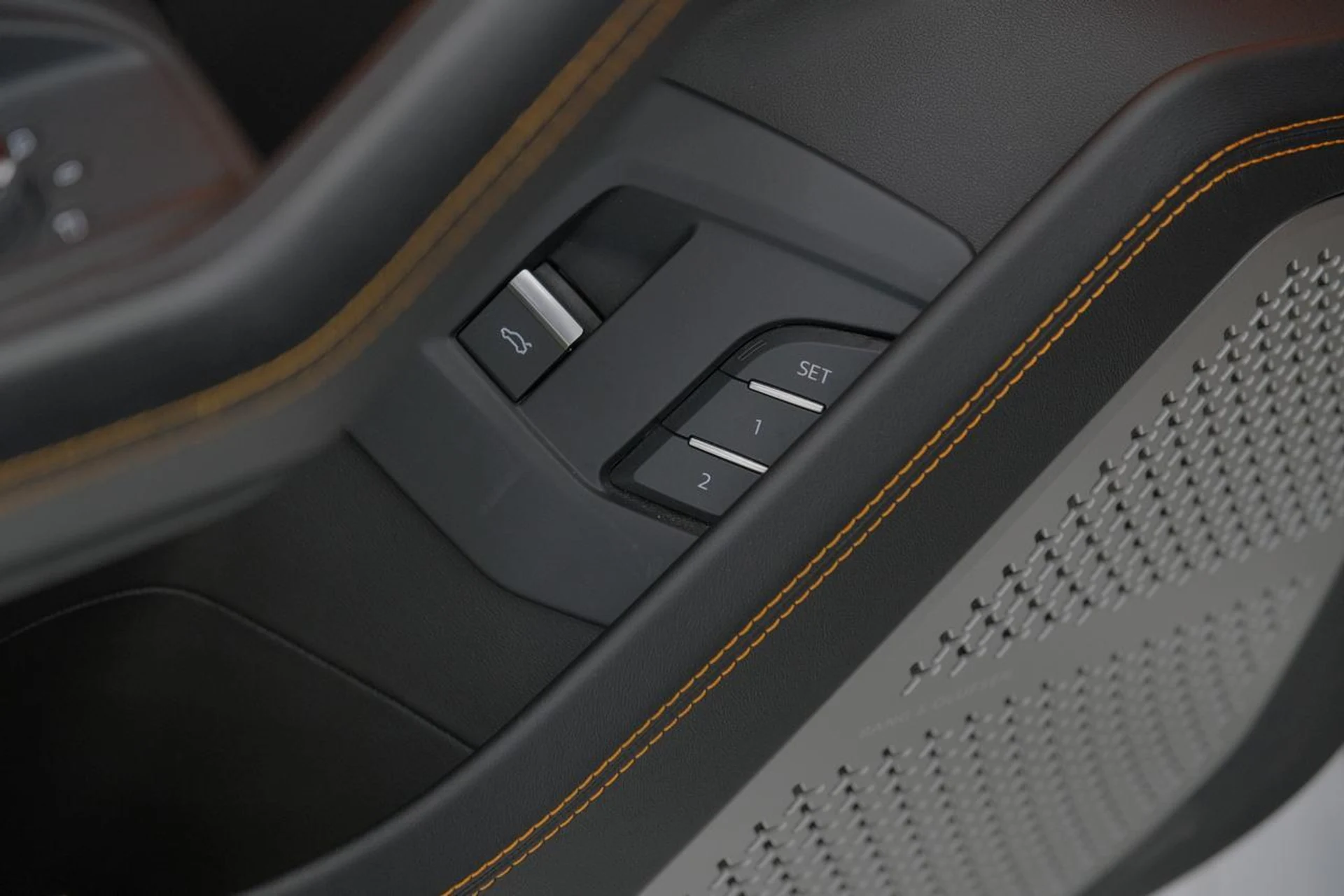 mph035_2098807675_be99ff3a18da041bc7fd8466f95b3d69_c2e707f34e