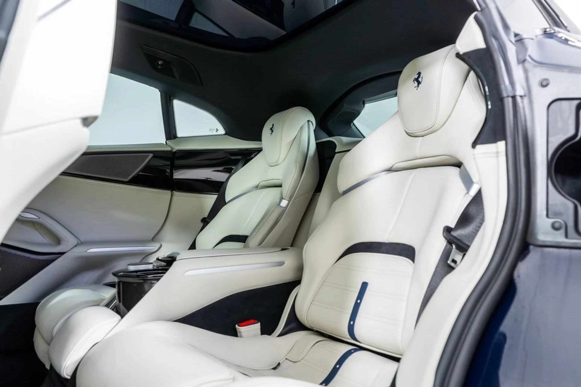 mph035_2100363059_36_25998339_6945f07876463_8ee8eebcf3