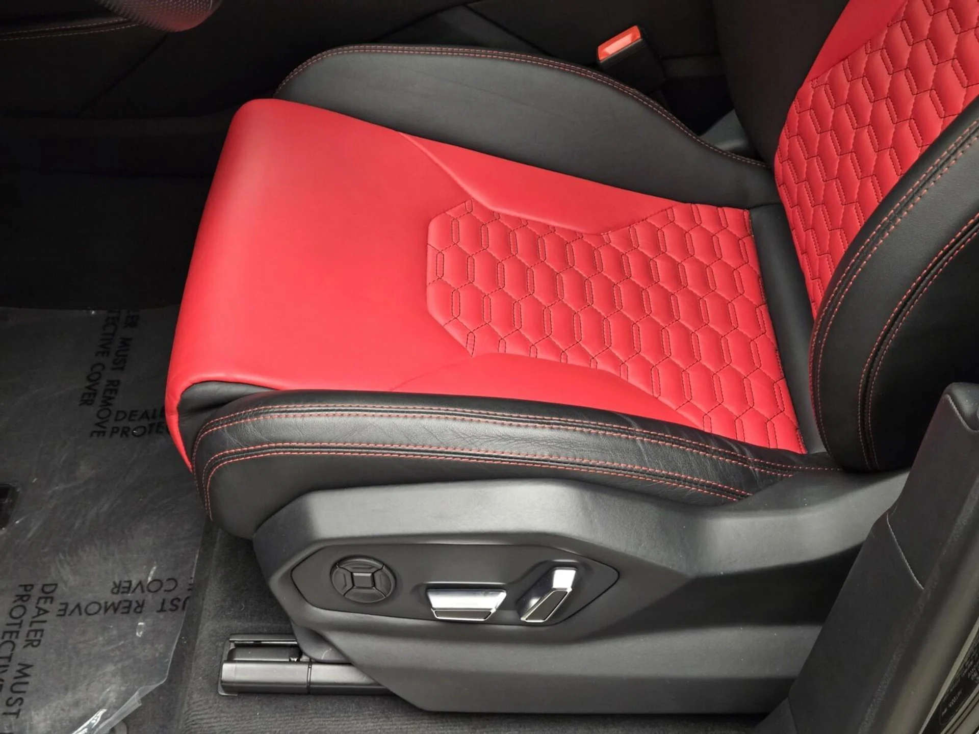 mph035_2101329645_Used_2021_Lamborghini_Urus_1754376928_3fd4a9b789