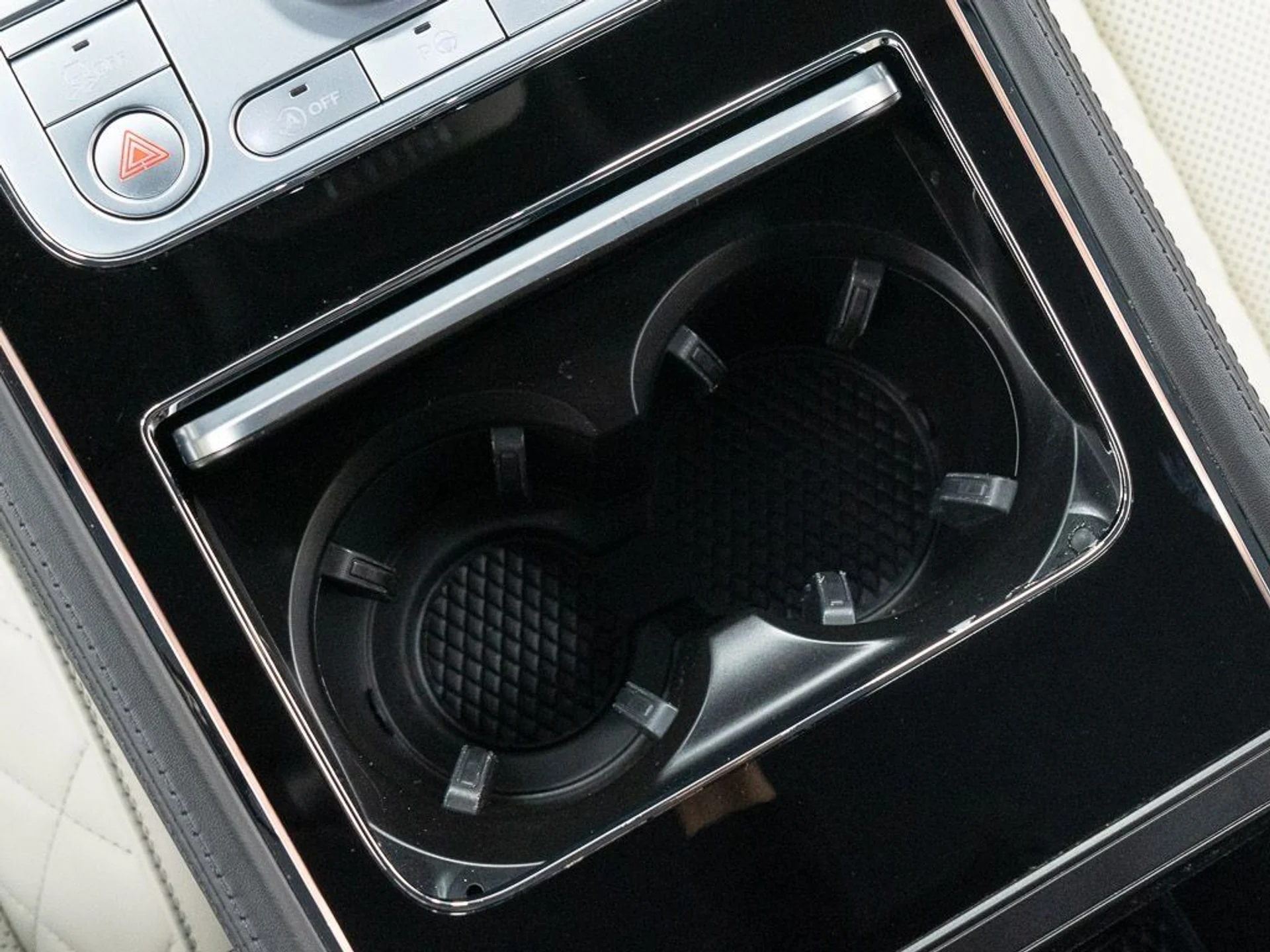 mph035_2104807610_837b111583774138396002b6941bc514_8a437fa056