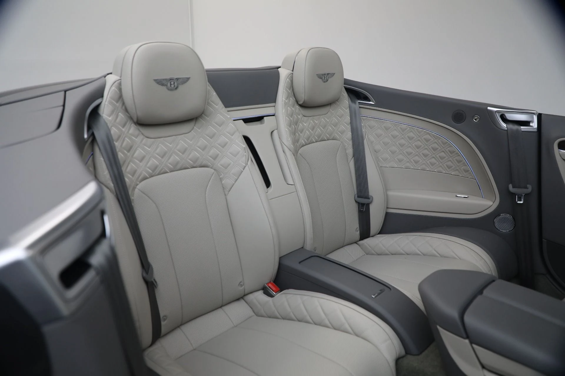 mph035_2111815720_Used_2024_Bentley_Continental_GTC_Speed_1776904736_e2d4099a84