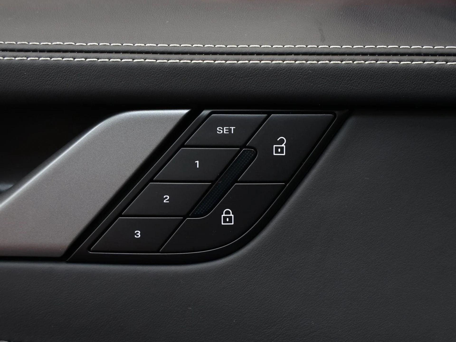 mph035_2130358970_36_ace92a3dc6