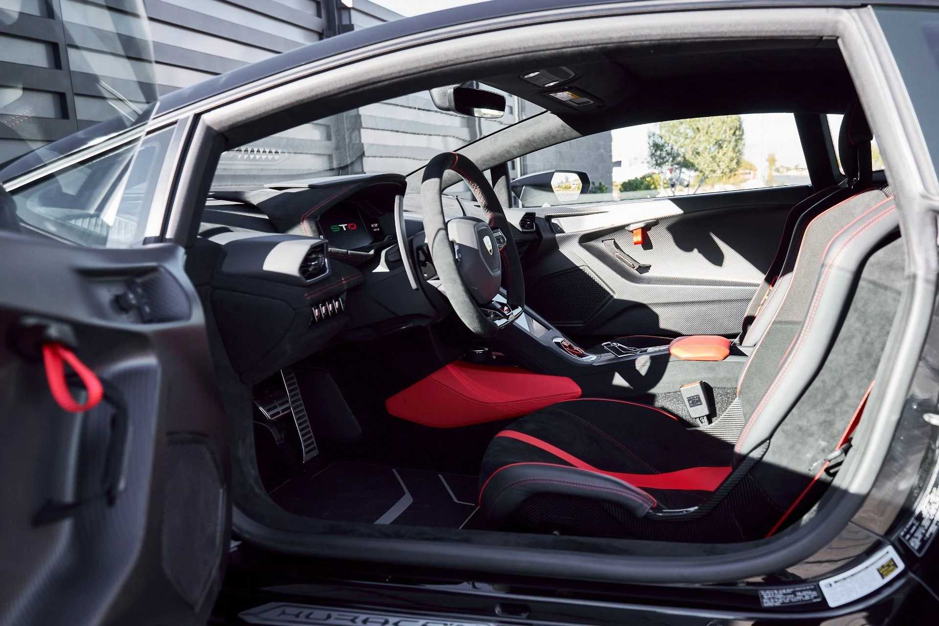 mph035_2131865490_Used_2024_Lamborghini_Huracan_STO_1768271425_67635c8bb8