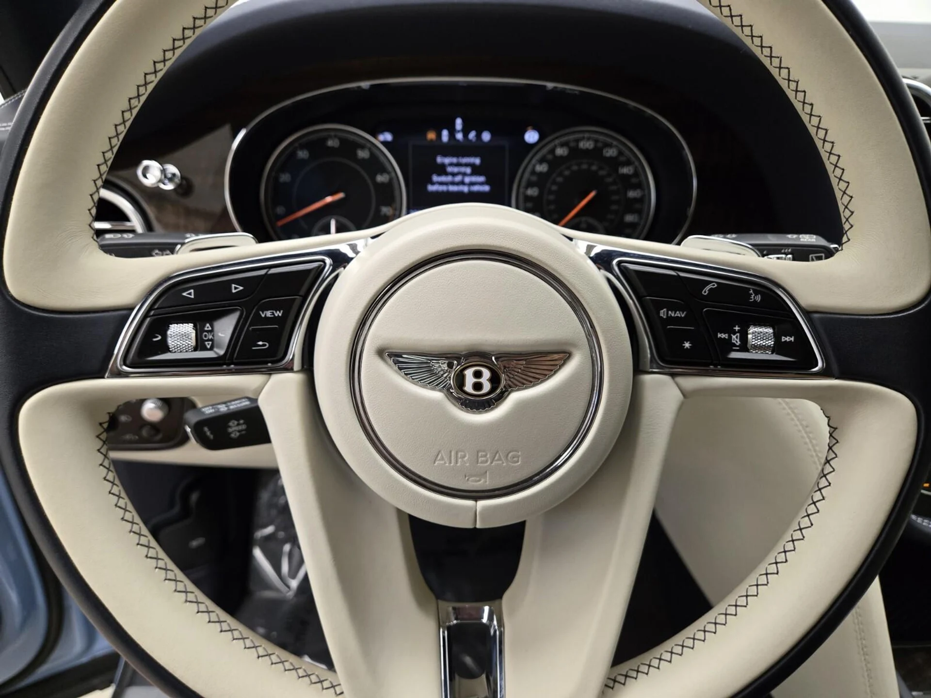 mph035_2147474394_Used_2020_Bentley_Bentayga_V8_1754377300_4d32789521