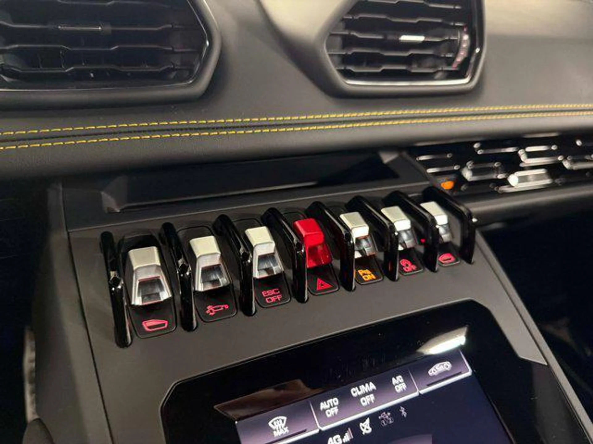 mph035_2153383422_dm_AOK_Mky_QI_7b_Rp_MG_Np_L_Jk4_A_i_V4_aa0f05947d