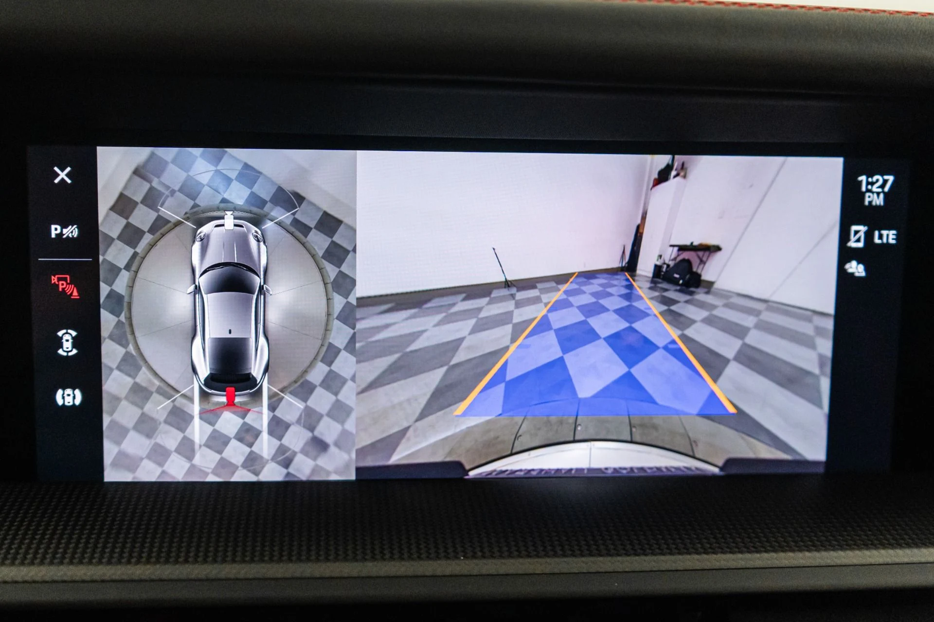 mph035_2175226741_Used_2024_Porsche_911_Dakar_Martini_Livery_Carbon_Roof_570_of_2500_1777055109_8aa1f6a354