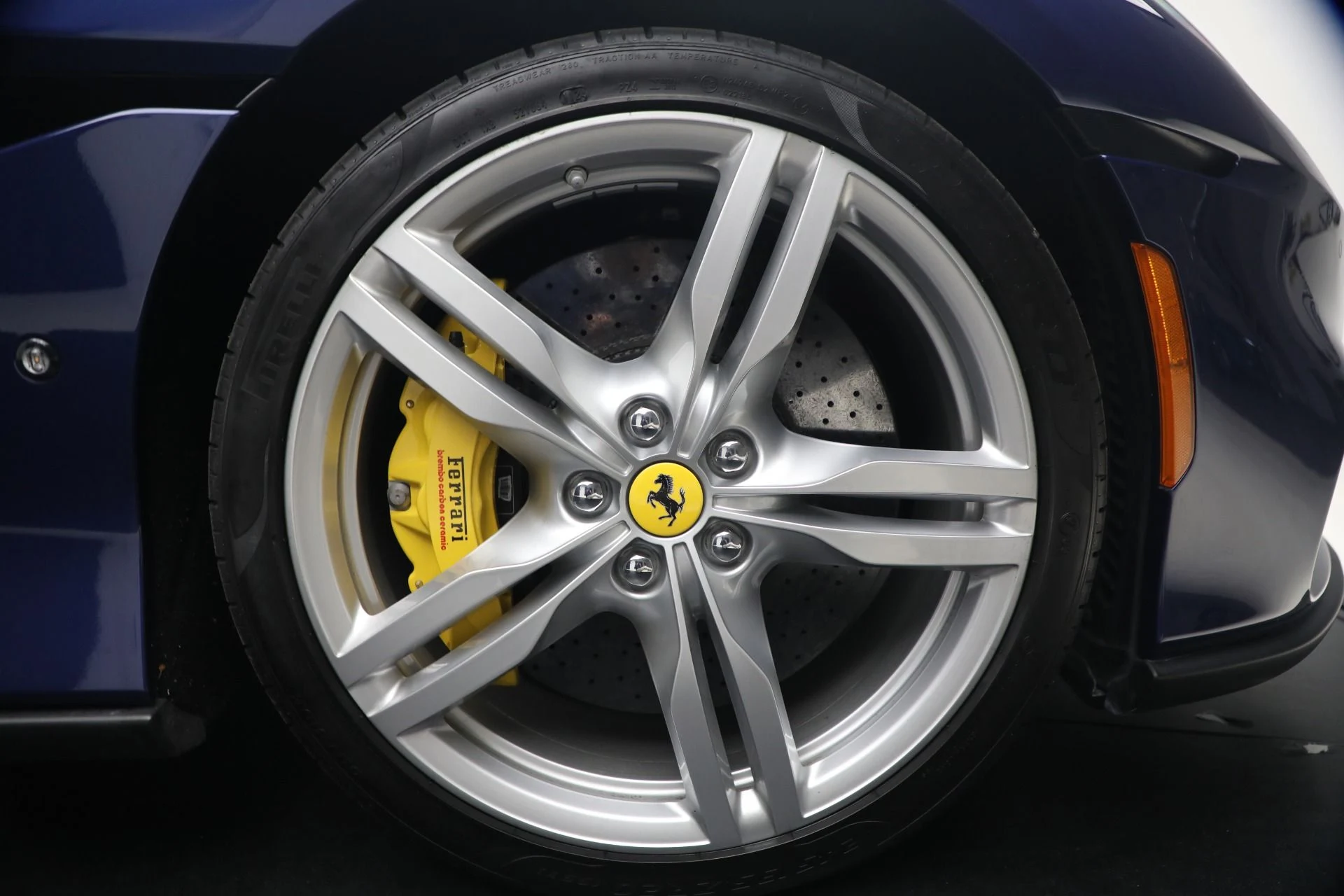 mph035_2207916126_Used_2022_Ferrari_Portofino_M_1773321140_4cf66189d3