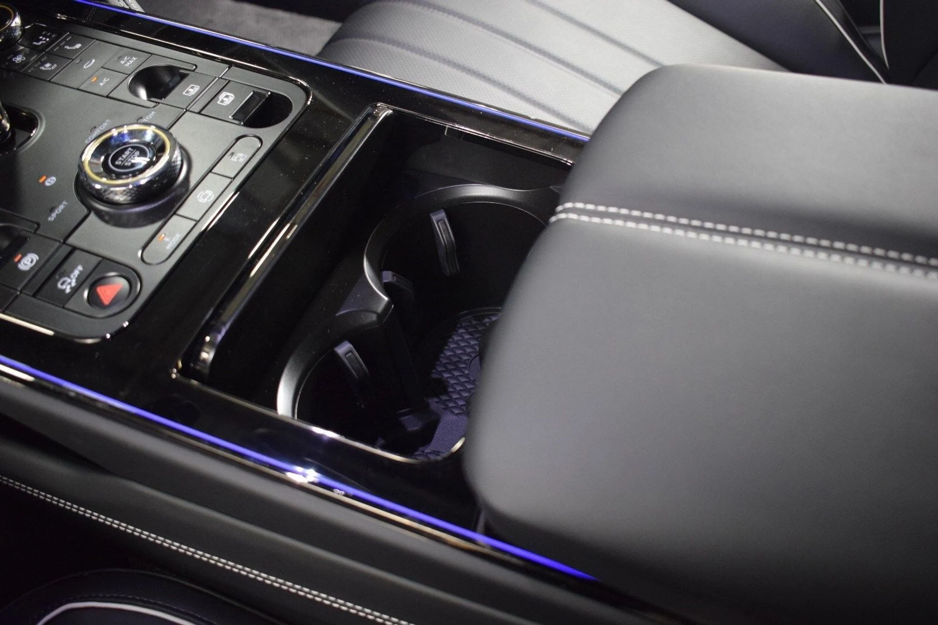 mph035_2214848478_b2bb33fb7f4473df23c6ad3d1c3829b3x_db7695c57f