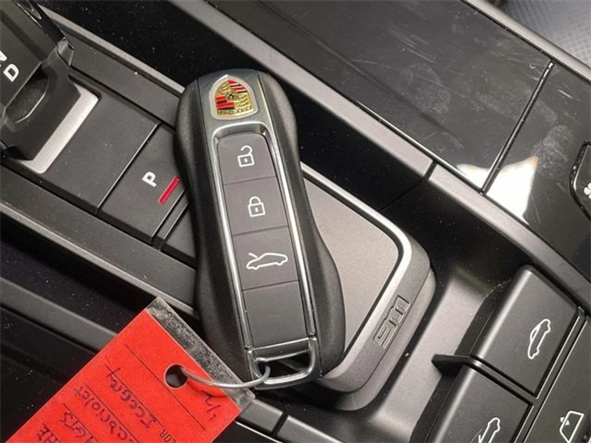 mph035_2215476024_a8176dbefe194c8e676c9c145972c183x_44a084b01e