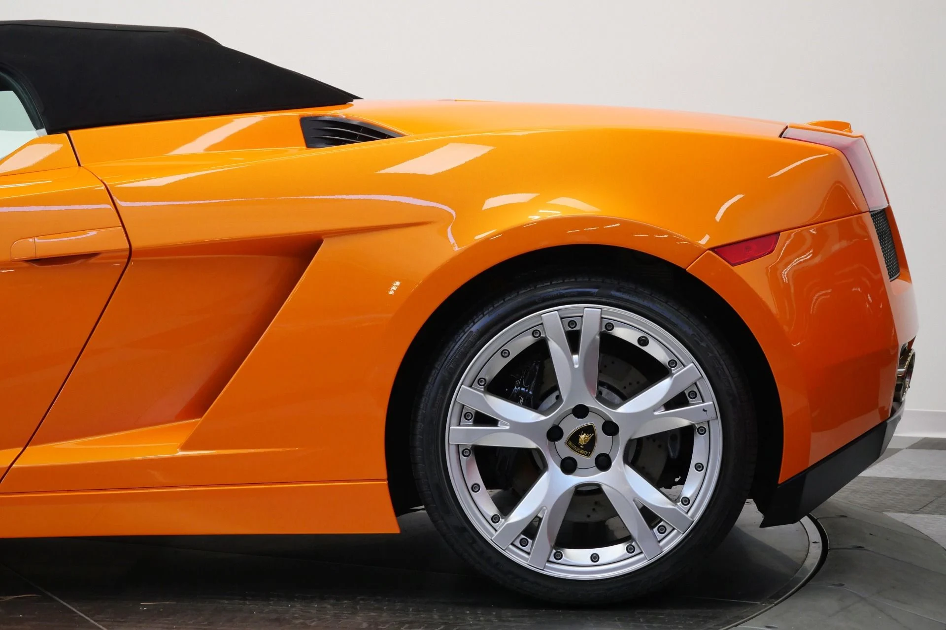 mph035_2222954318_Used_2007_Lamborghini_Gallardo_Spyder_Low_Miles_Great_Colors_Callisto_Wheels_1775142788_ca214cf5a5