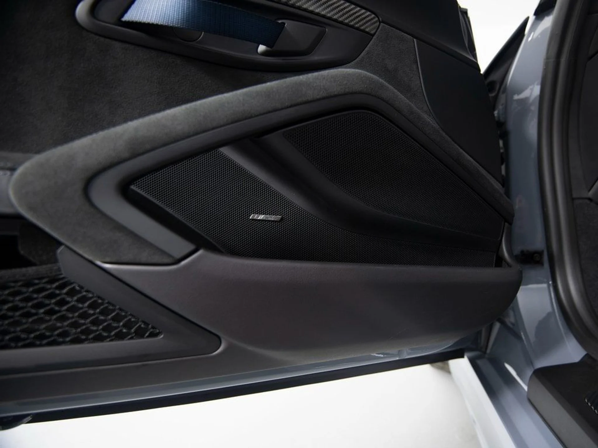 mph035_2224701987_d1ee58e412cbf66da5e4678a7f162c5ax_6d80a4f962