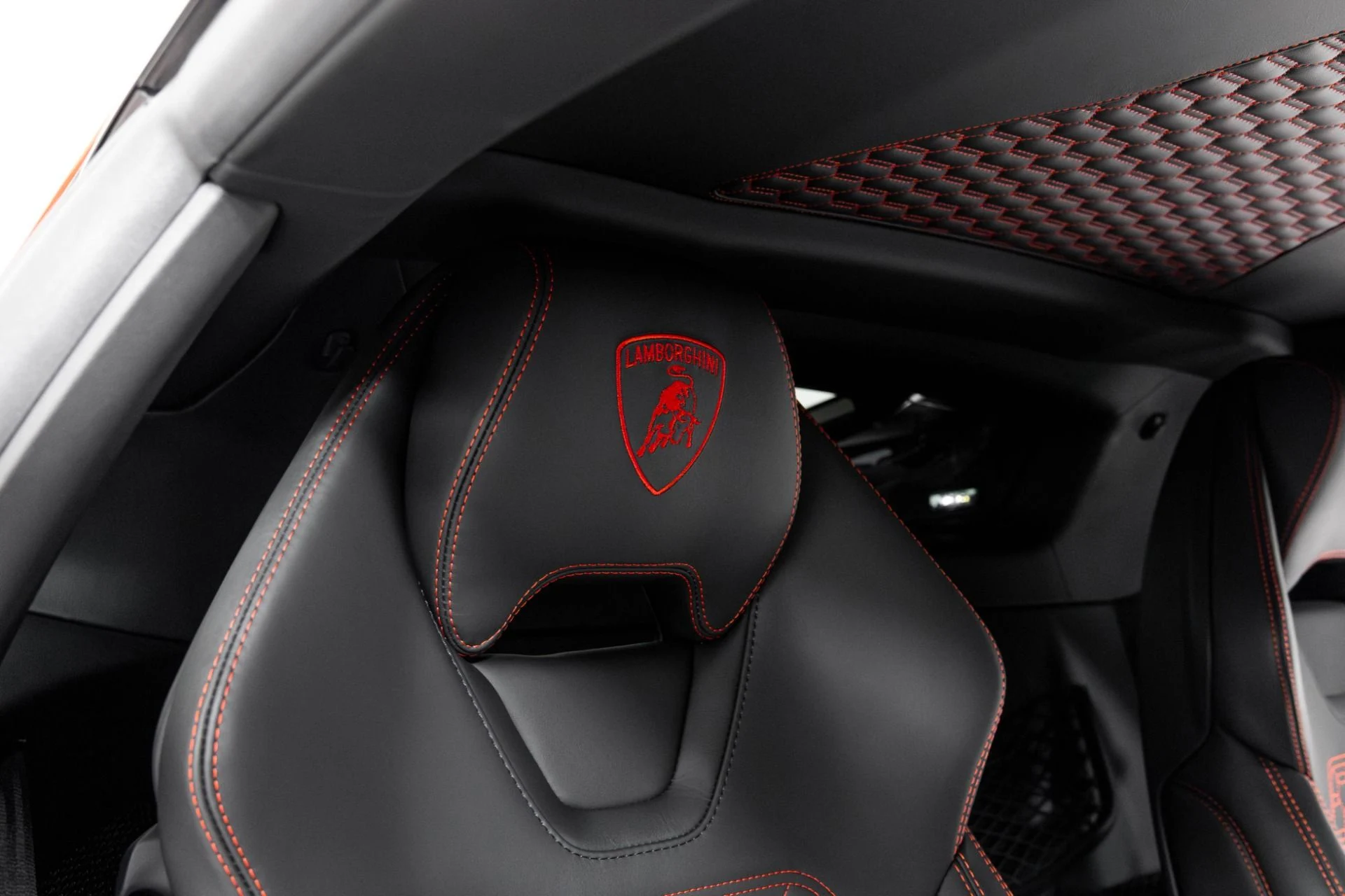 mph035_2231257386_Used_2021_Lamborghini_Huracan_EVO_1762806462_767a5737cd