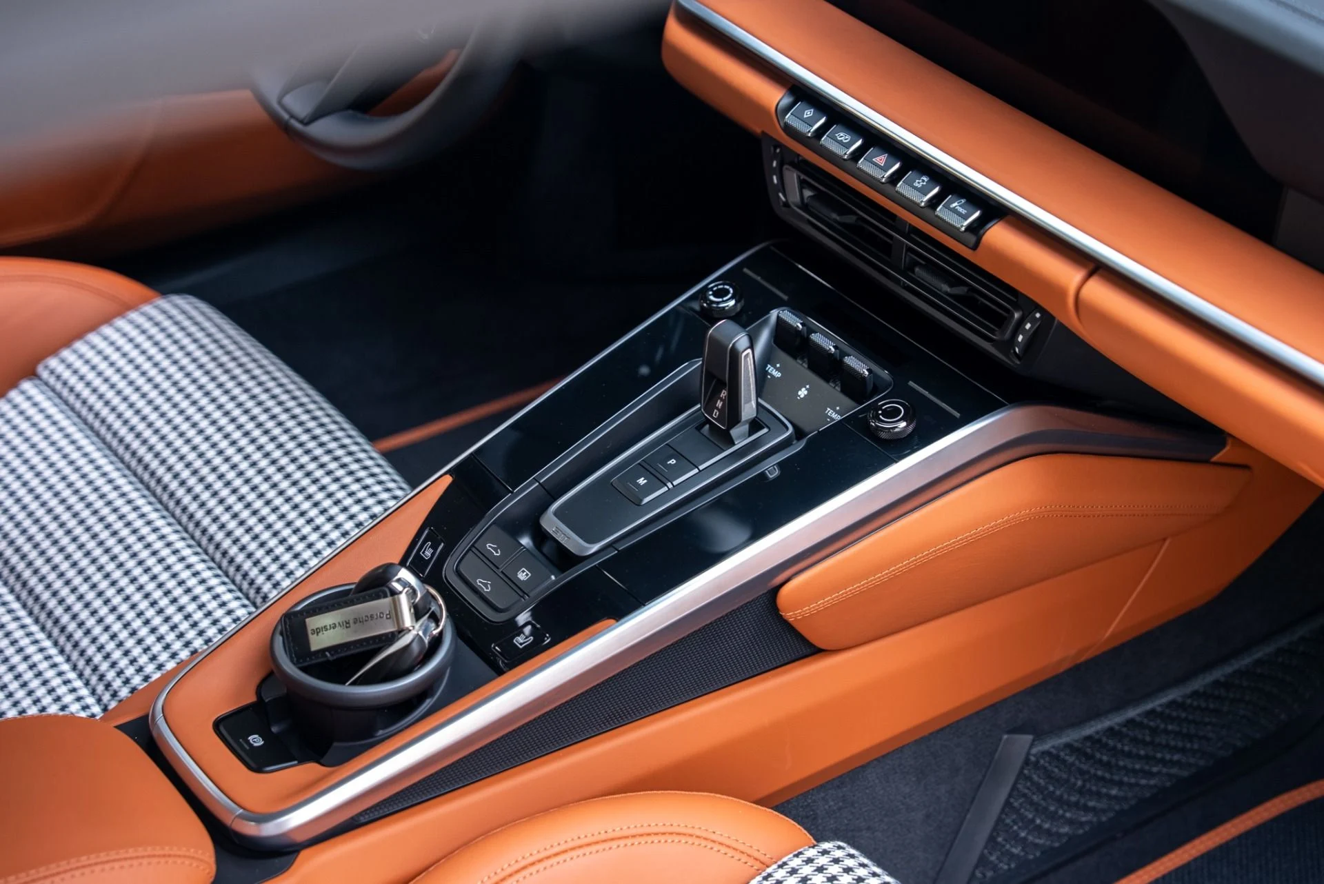 mph035_2234295682_Used_2024_Porsche_911_Carrera_4_S_1768935296_bab9013f48