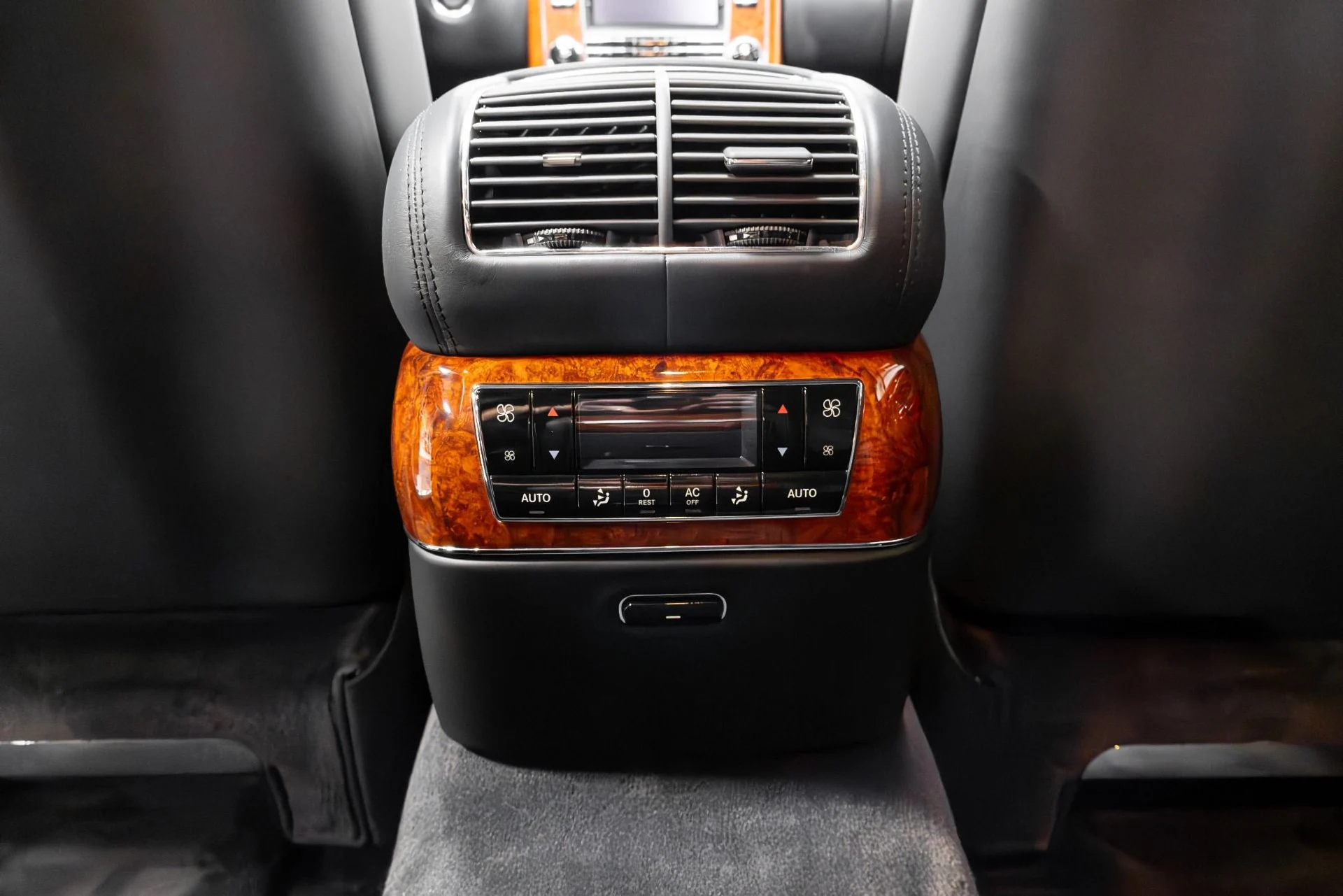 mph035_2238634177_Used_2004_Maybach_57_1769486757_f2a6193895