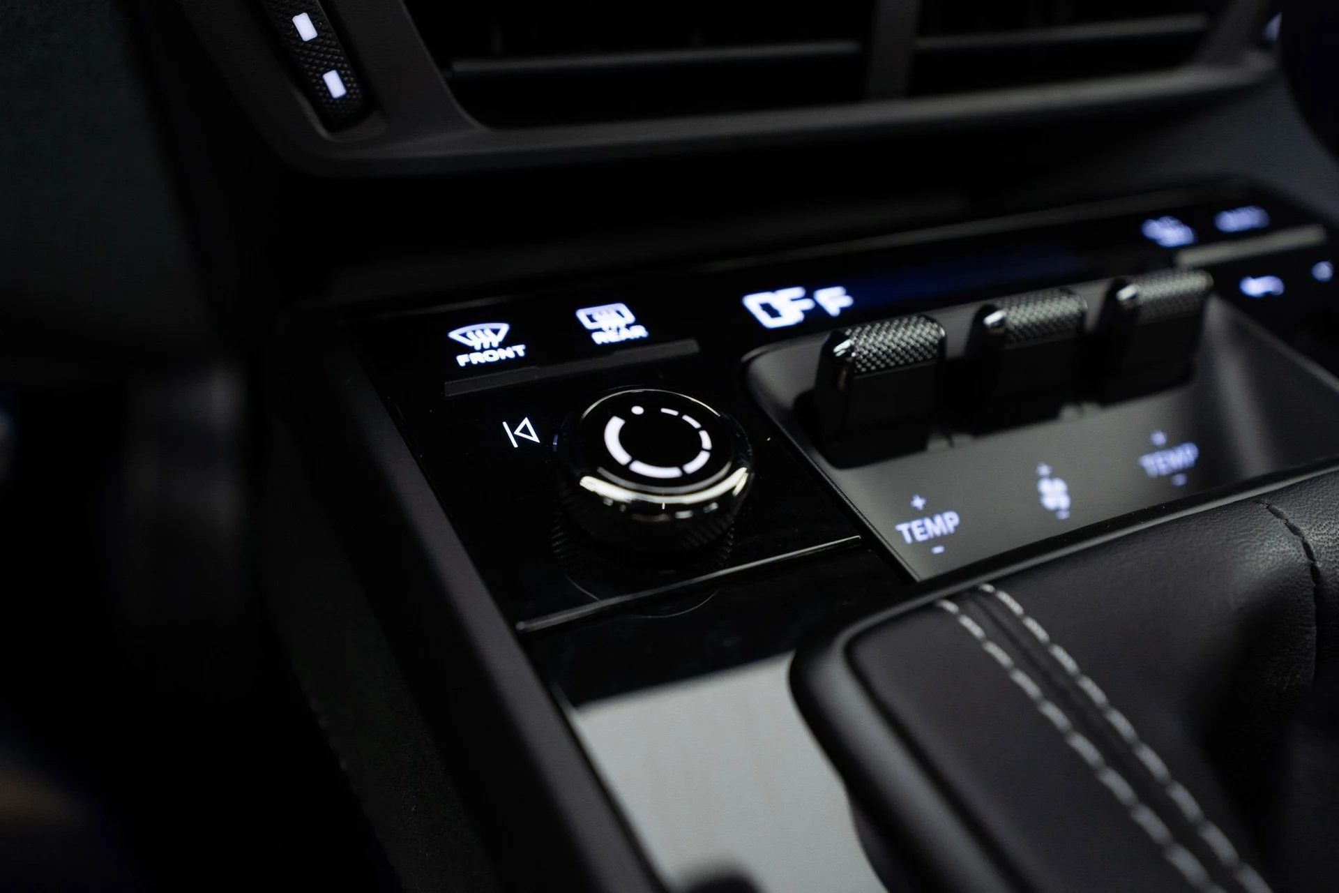 mph035_2240344227_a18dc679893f4db08927304d36597a53_8c331e0e6f