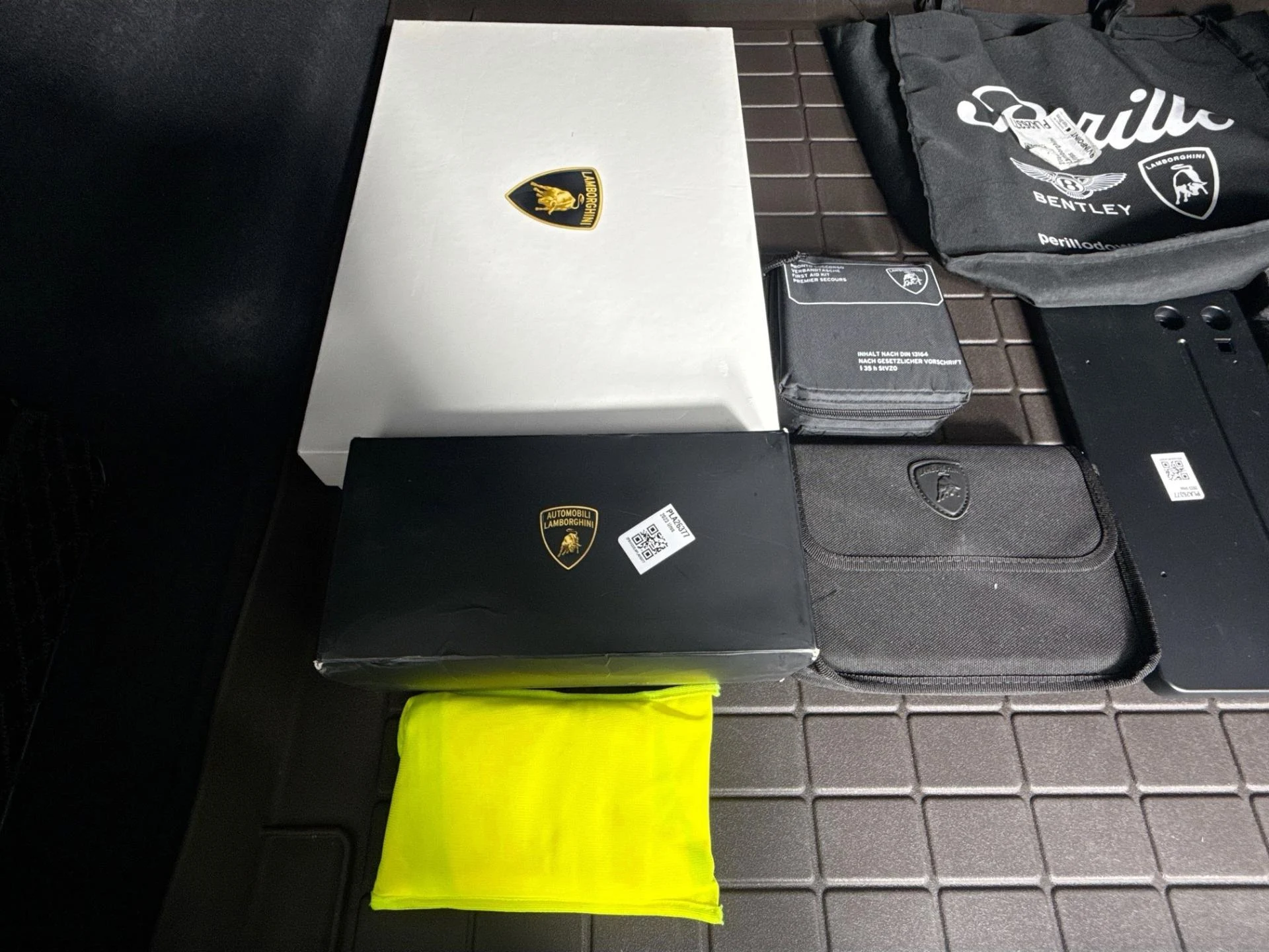 mph035_2245867766_Used_2023_Lamborghini_Urus_Performante_1783708240_ff9e37f582