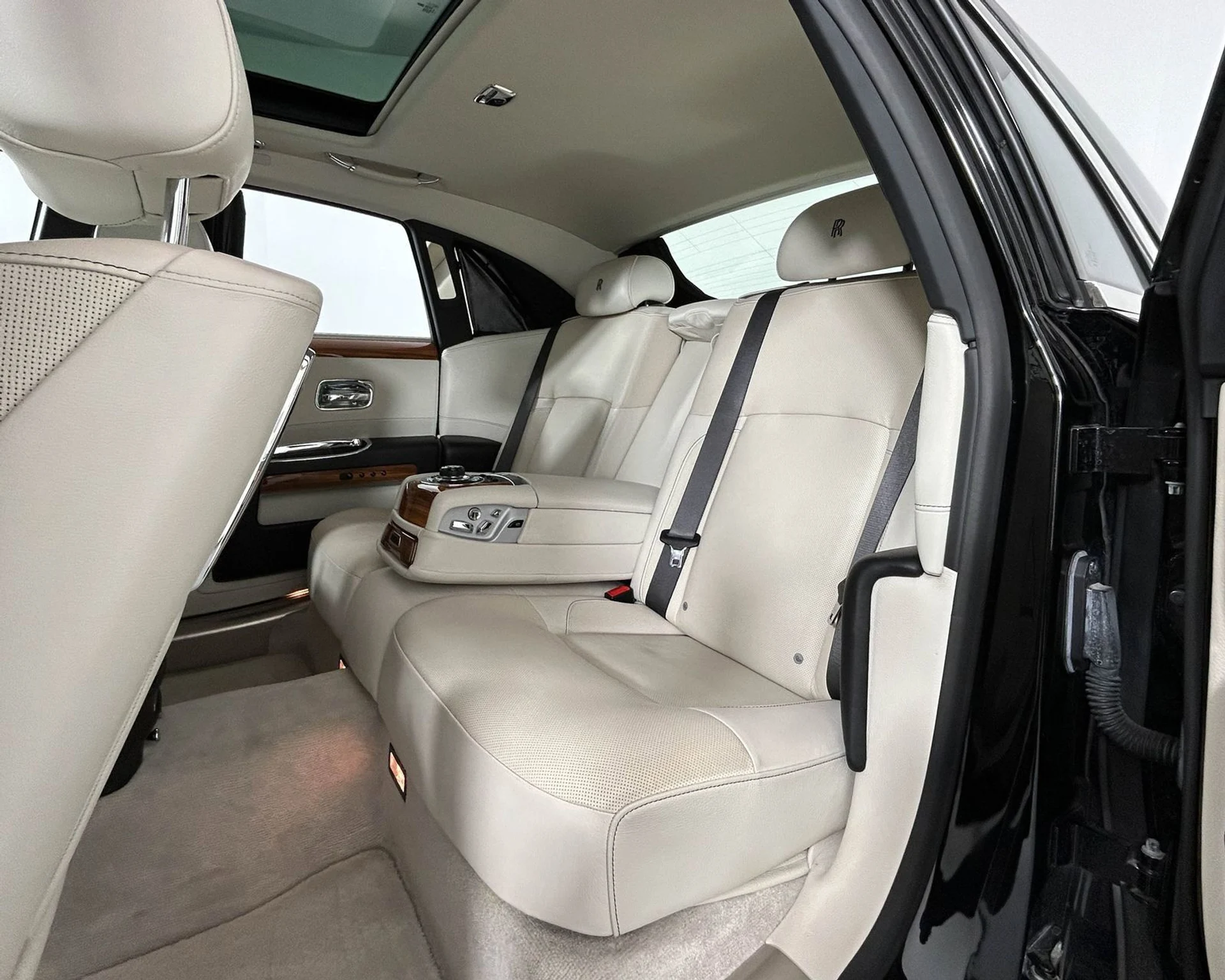 mph035_2265561669_1feafb8689a54430b6cb8228e120374d_dcb8b886a0