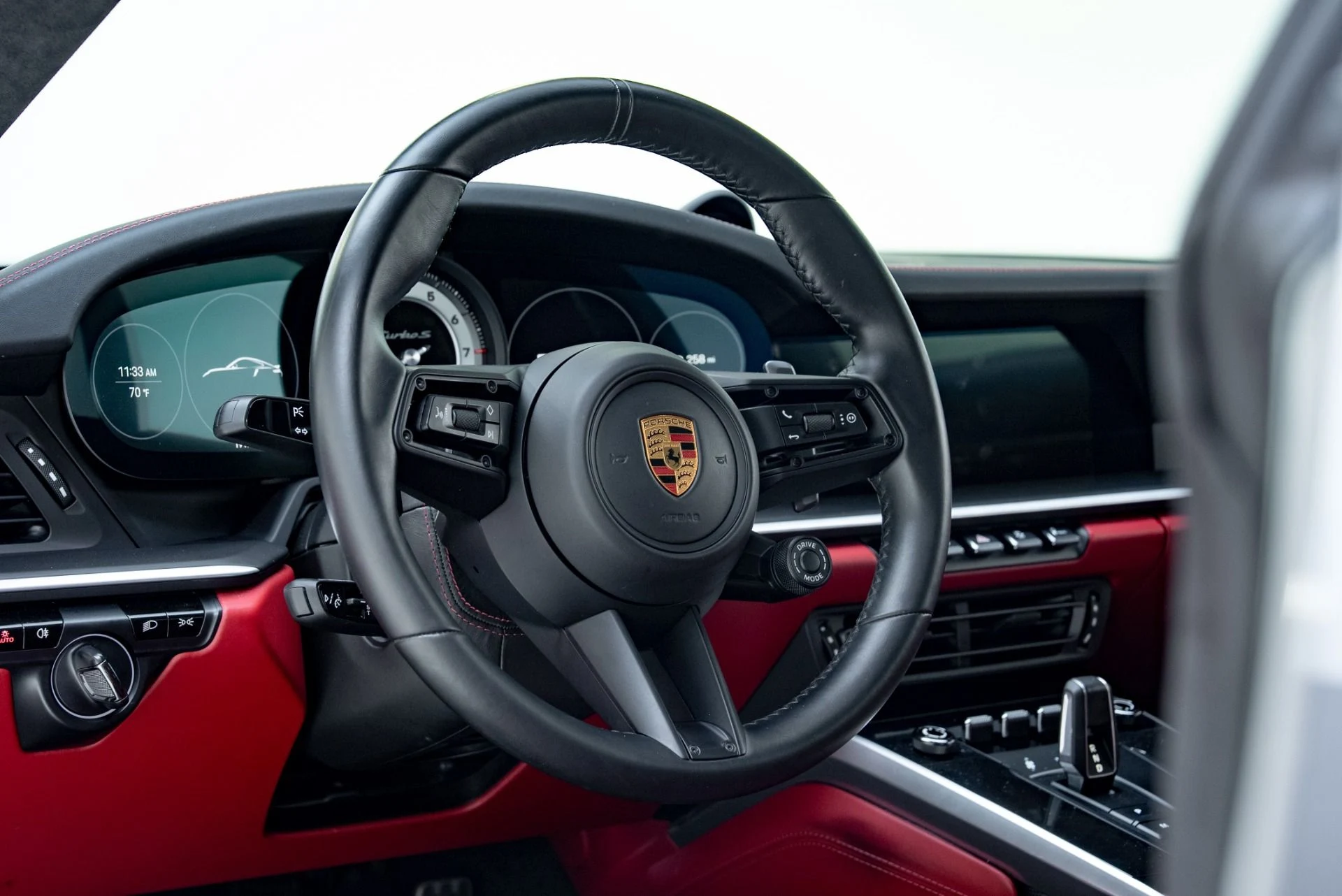 mph035_2270437481_Used_2021_Porsche_911_Turbo_S_1778698810_6cc5dd07e1