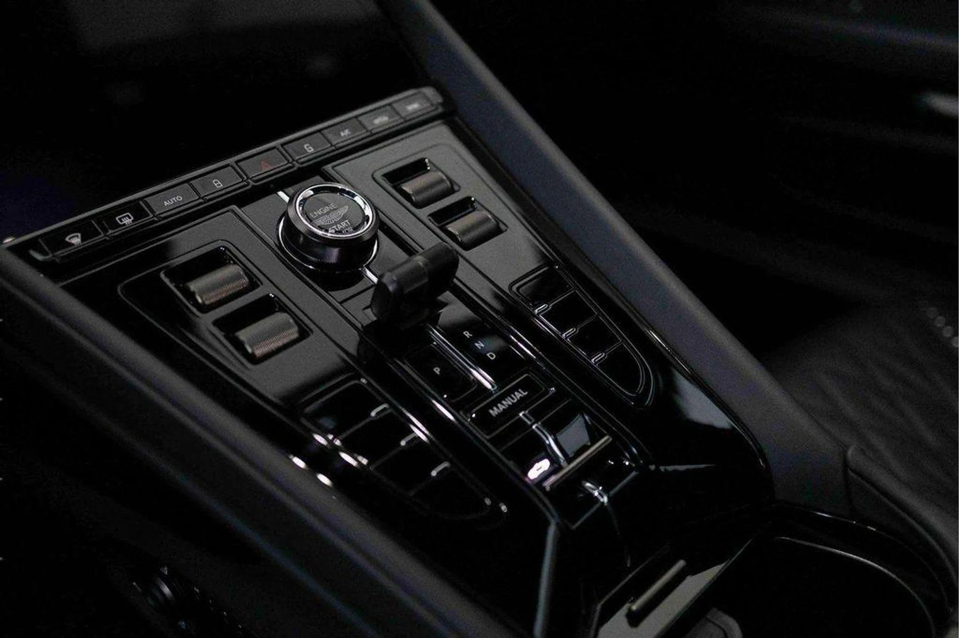 mph035_2271259932_2_AT_Sz3_Uf5nwuw0_XF_Jg7_Ln4_YHN_0_Q_0dee612209