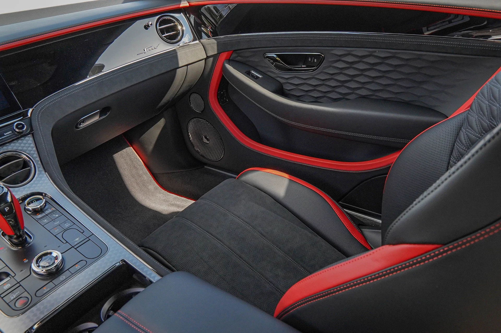 mph035_2272624503_Hi_Tech_Luxury_Imports_LLC_SCBCR_2_ZG_8_TC_024812_image_35_a5bdc0a190