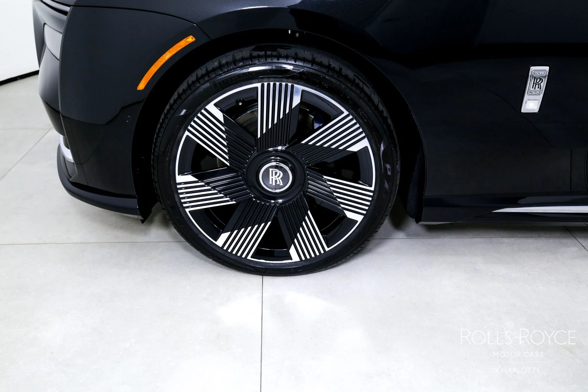 mph035_228356968_Used_2024_Rolls_Royce_Spectre_1745445459_b5cf390d98