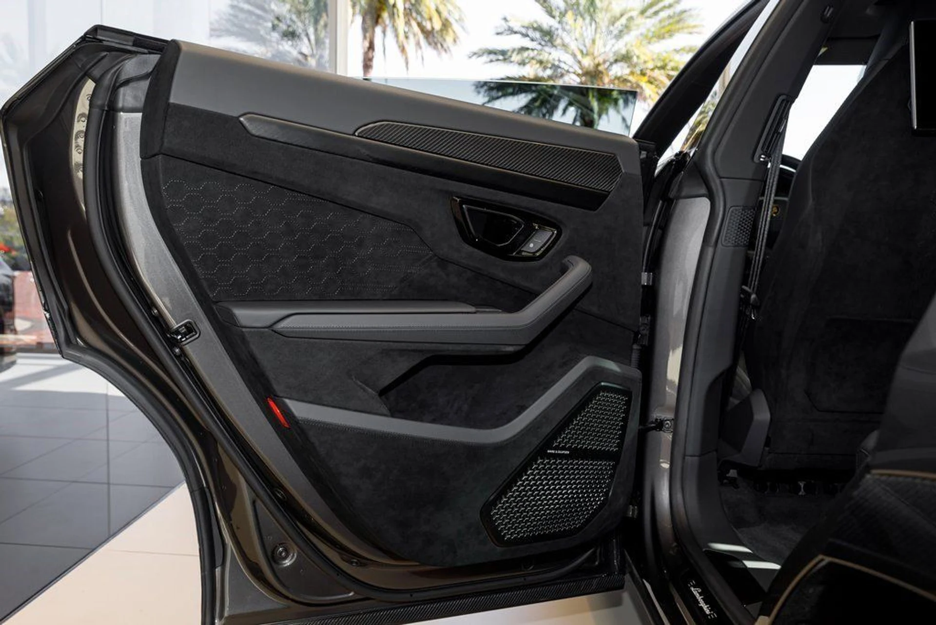 mph035_2286874715_b13bb2494ffeda9ec092605c0cef5895_ae55ad3eda