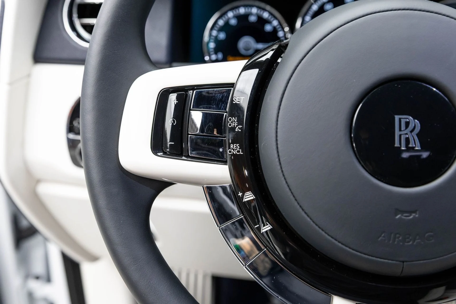 mph035_2297168122_36_77f713d321