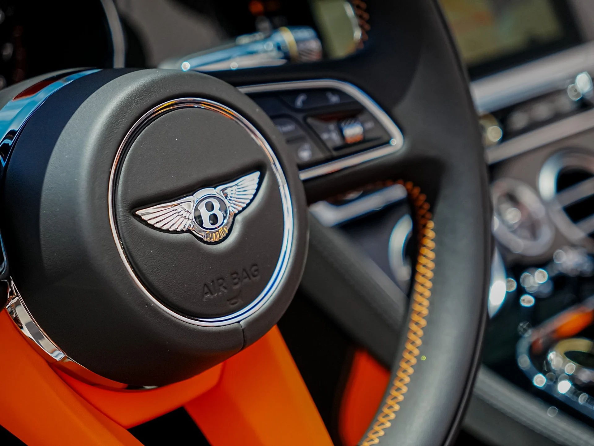 mph035_2299836204_Hi_Tech_Luxury_Imports_LLC_SCBDT_4_ZG_2_PC_008421_image_35_5cf489f93b