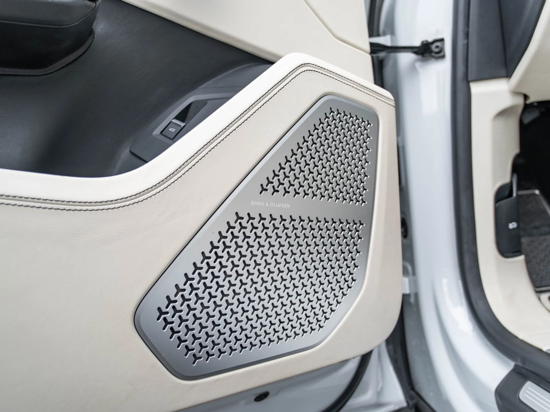 mph035_2301394606_f5d1be0433d020993a1a0dcd6e863215x_c8adc61923