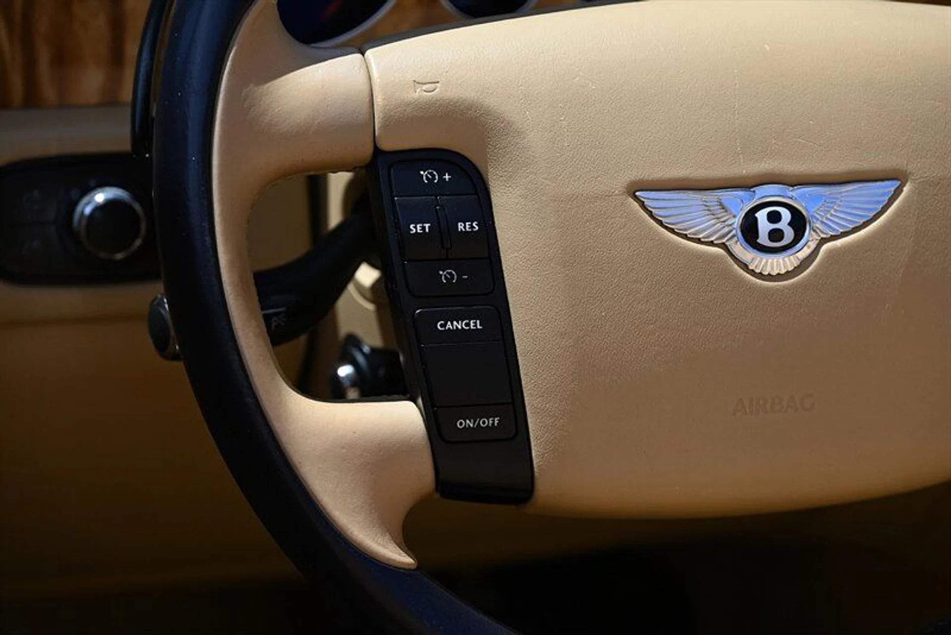 mph035_2305729623_147abe062c_800_f070b1e32a