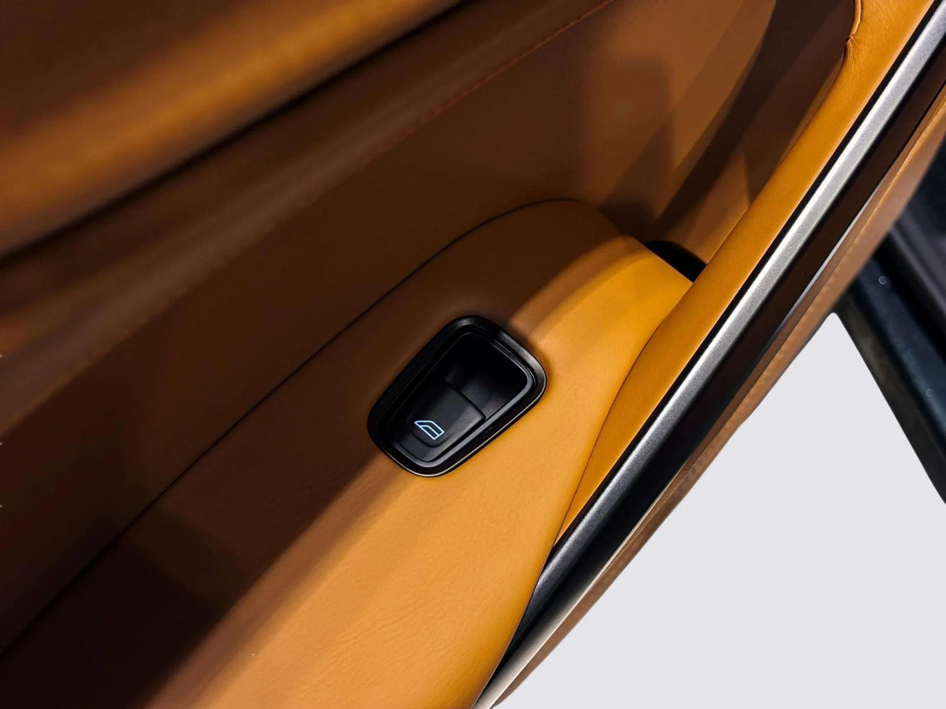 mph035_2306371150_1bb5daec_d8b8_495c_b43b_57688e54ee53_b2e35a3fb5