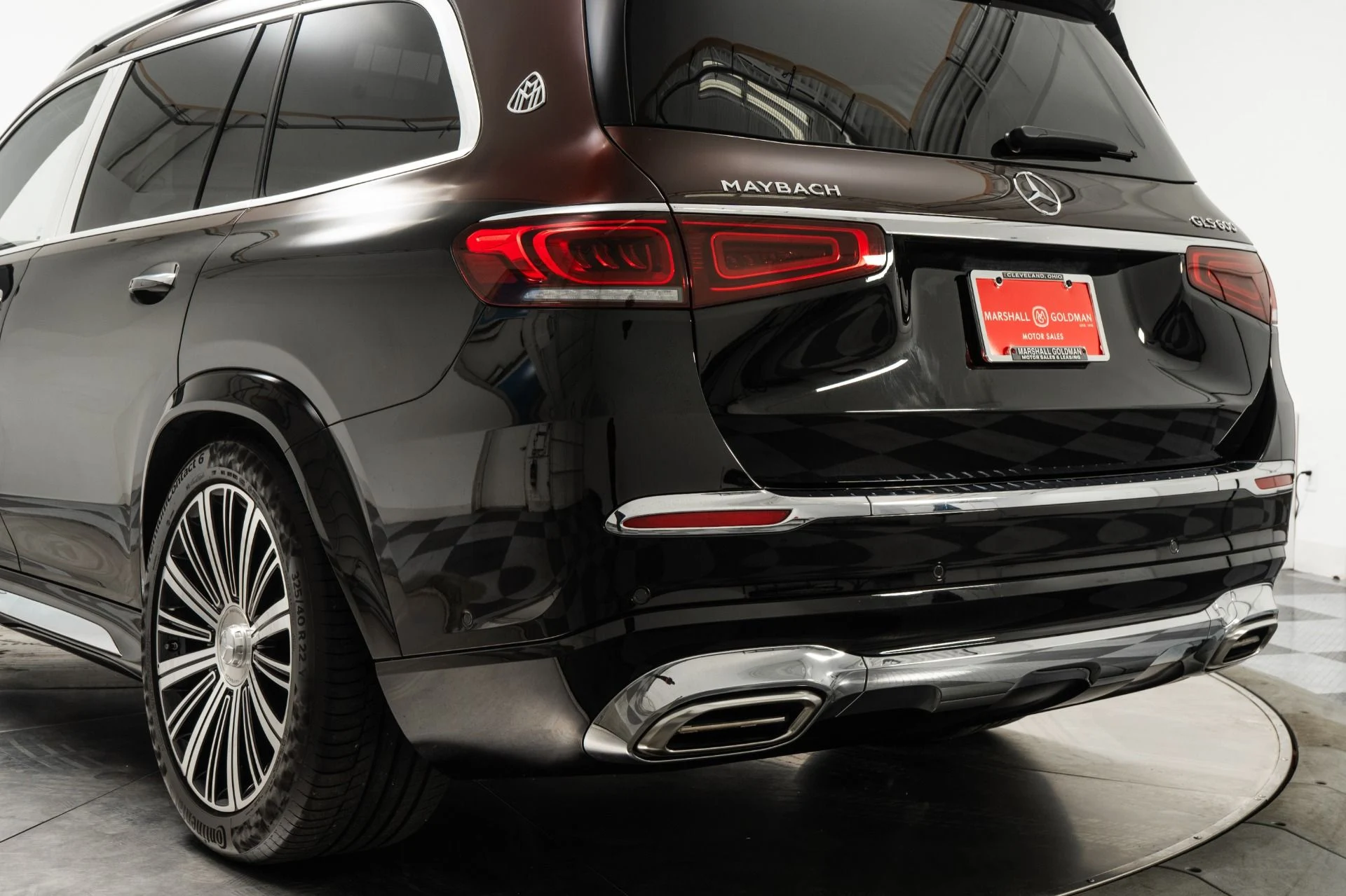 mph035_2325152590_Used_2023_Mercedes_Benz_Maybach_GLS_600_4_MATIC_Factory_Two_Tone_paint_Diamond_Turned_Wheels_Loaded_1757365639_1933846acd