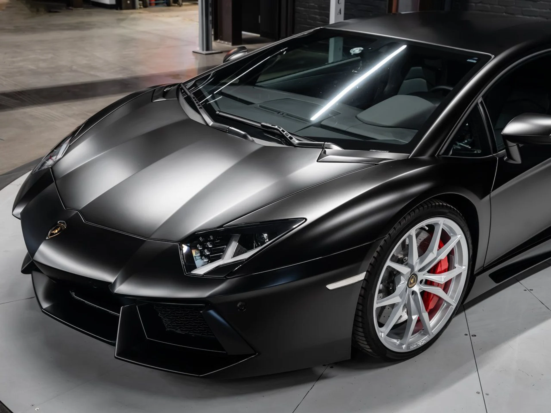 mph035_2325725858_lamborghini_aventador_2017_6bf825f2ce