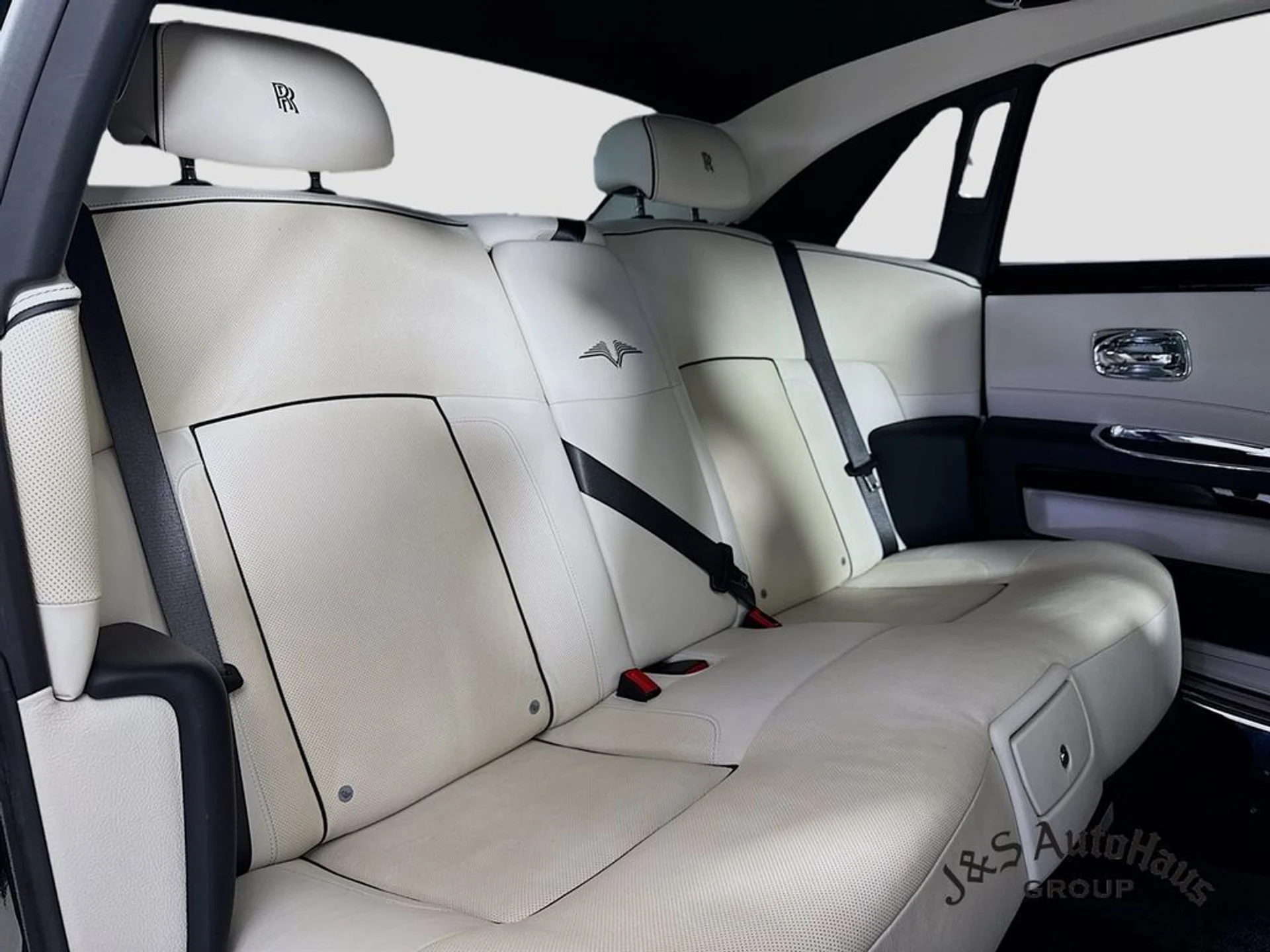 mph035_2332696277_l0o8iji3impj36qnhnvfm3w01y23_1dfb44d62f