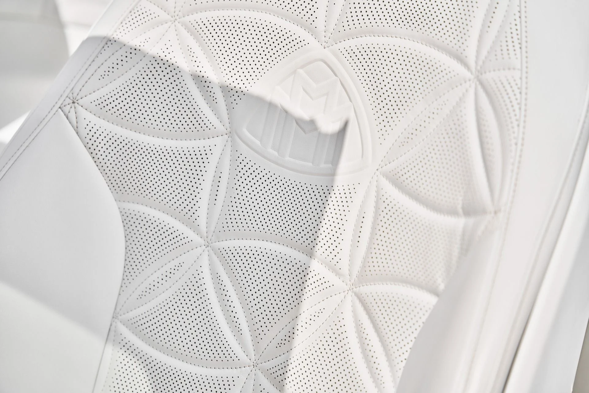 mph035_233311760_Used_2026_Mercedes_Benz_SL_Class_Maybach_SL_680_1777159953_84fe7e89ed