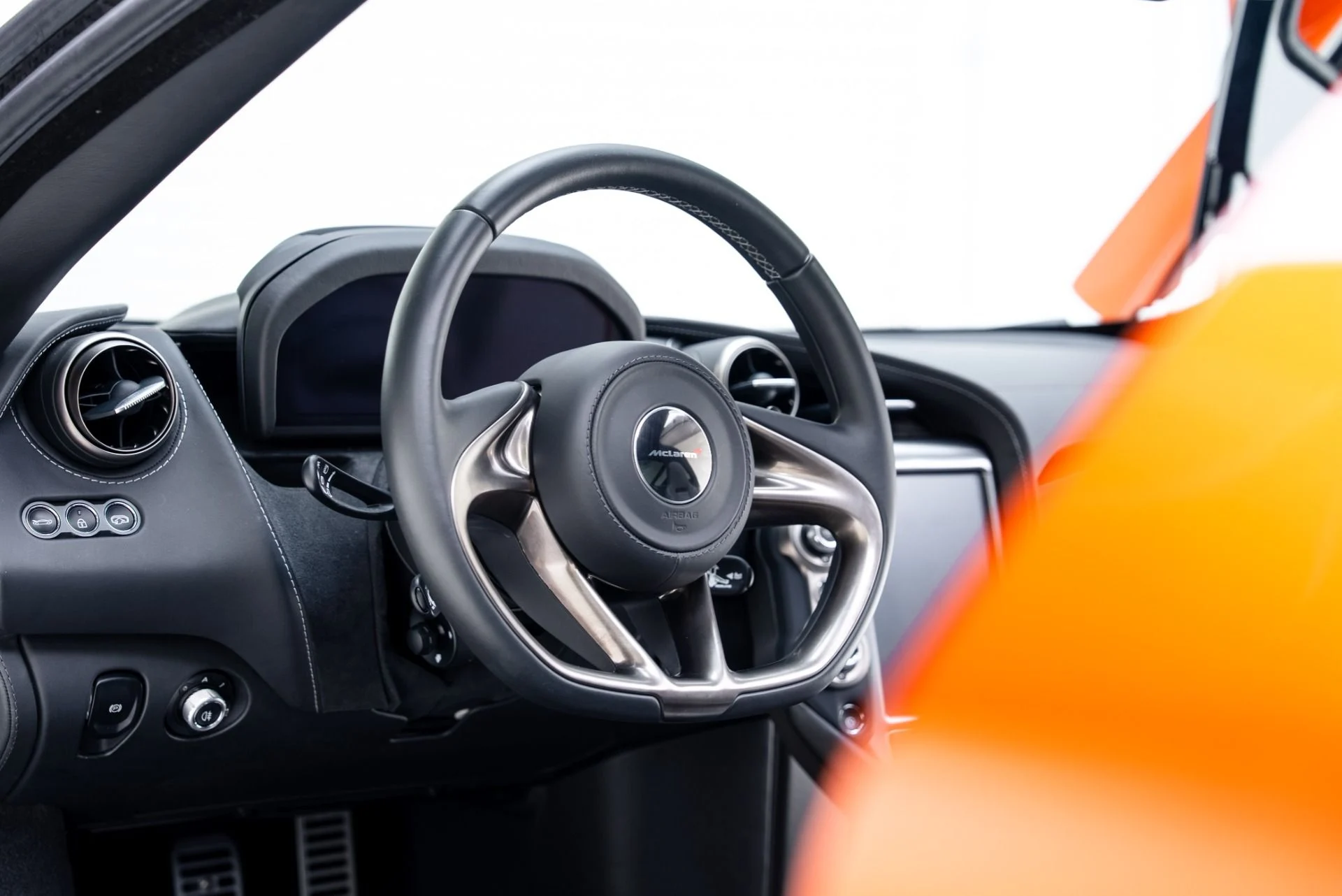 mph035_2336625524_Used_2018_Mc_Laren_720_S_Performance_1769552017_2053495463