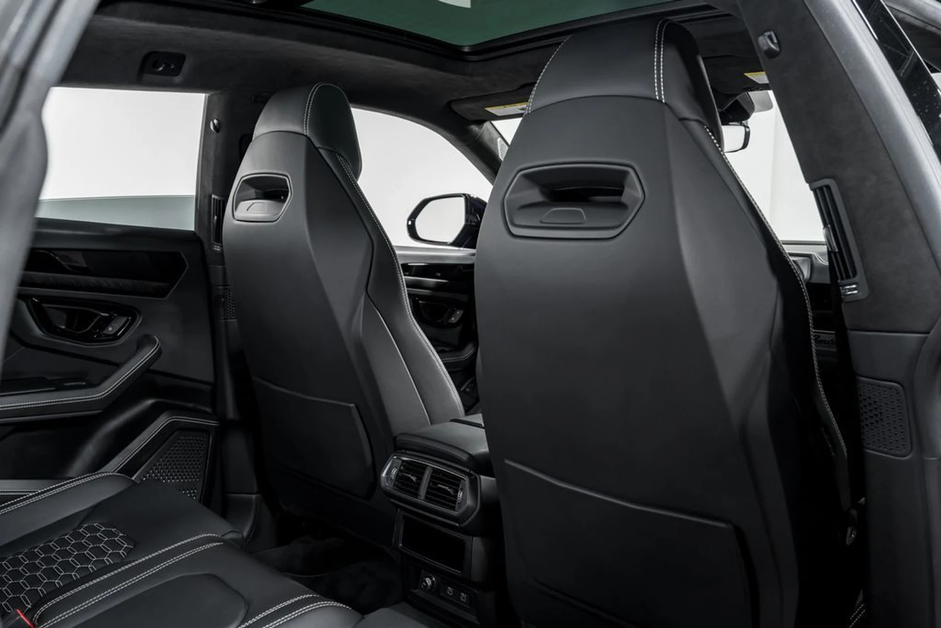 mph035_2342669598_ed2590d2edeea25af59c9954f982af62x_0d4832ba5e