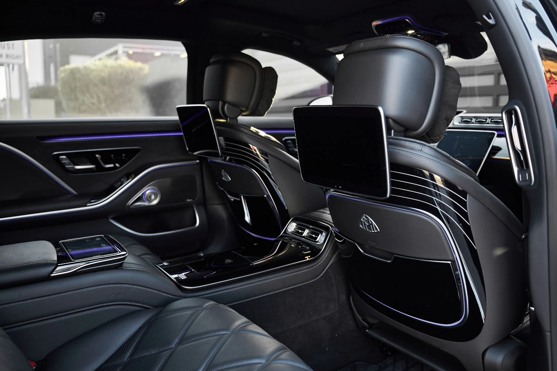 mph035_2355581573_Used_2022_Mercedes_Benz_S_Class_Maybach_S_580_1763082551_4866c4b735