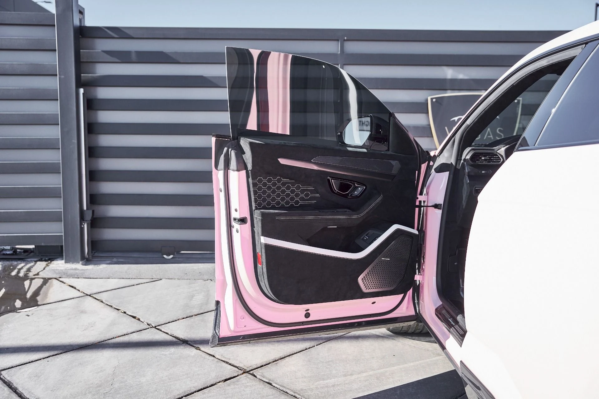 mph035_2361013210_Used_2024_Lamborghini_Urus_Performante_1767667968_5631e36bbe