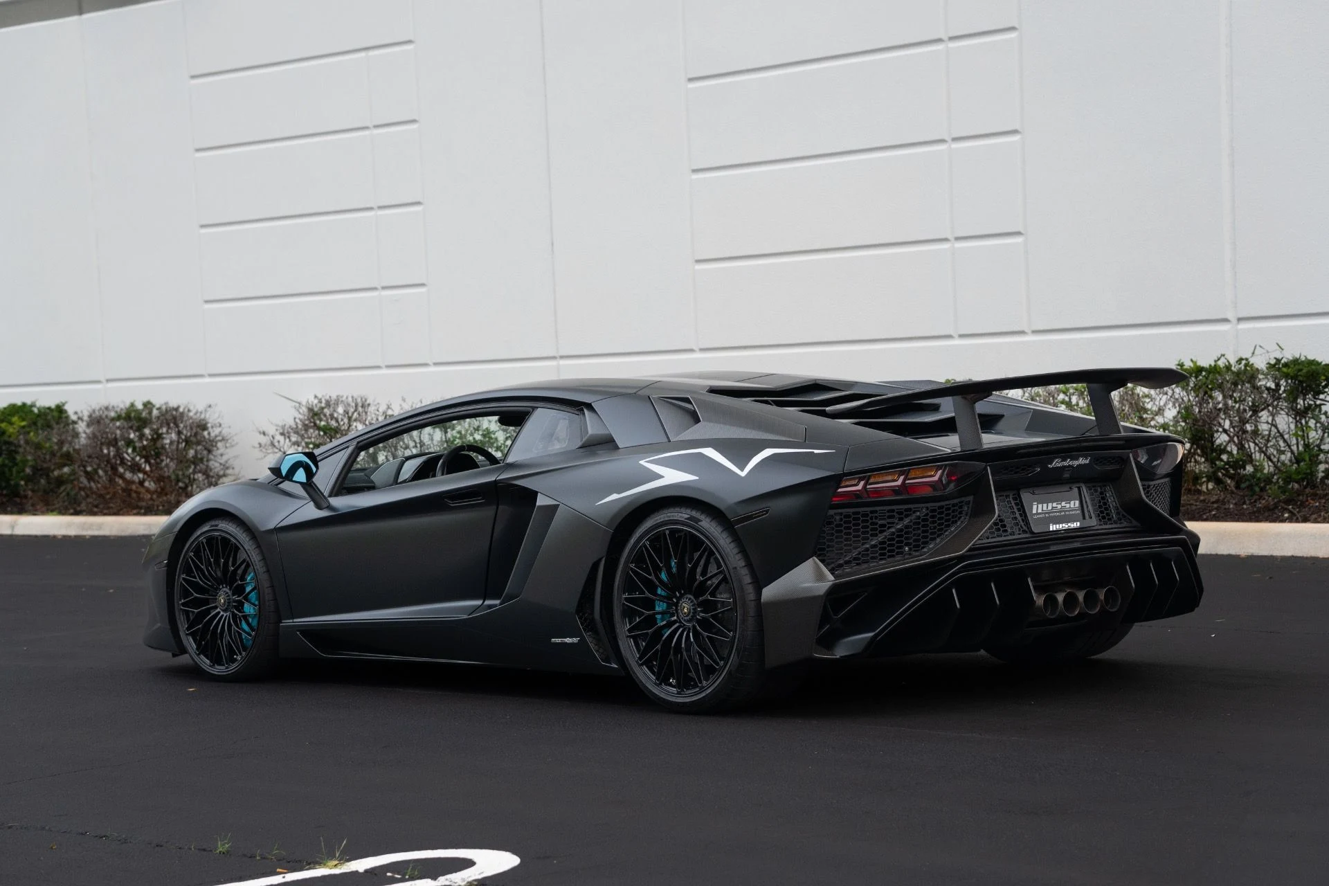 mph035_2365461549_Used_2016_Lamborghini_Aventador_LP_750_4_SV_1768280004_403332de46