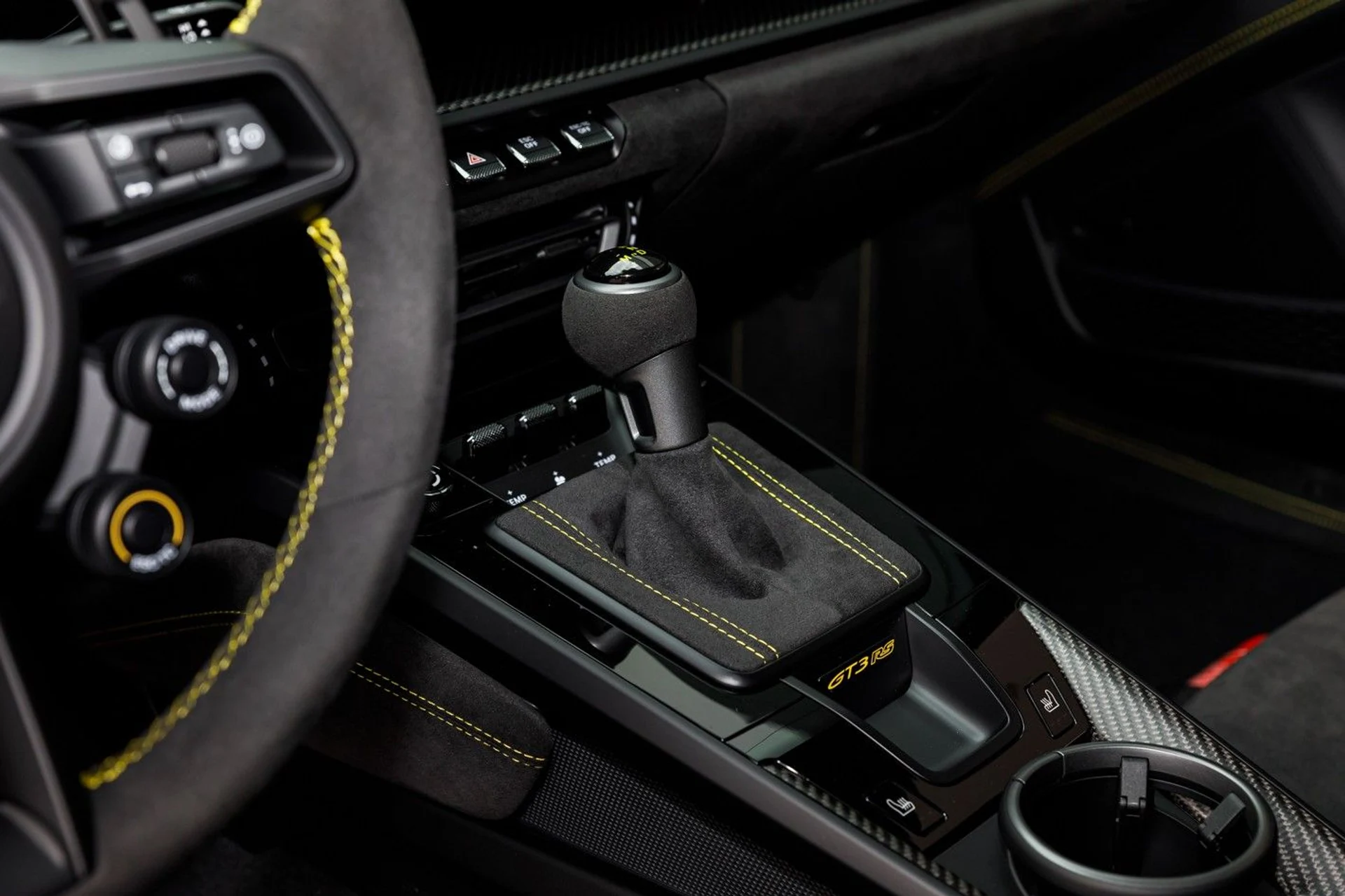 mph035_2372991444_645_p38_l_4c4136a817