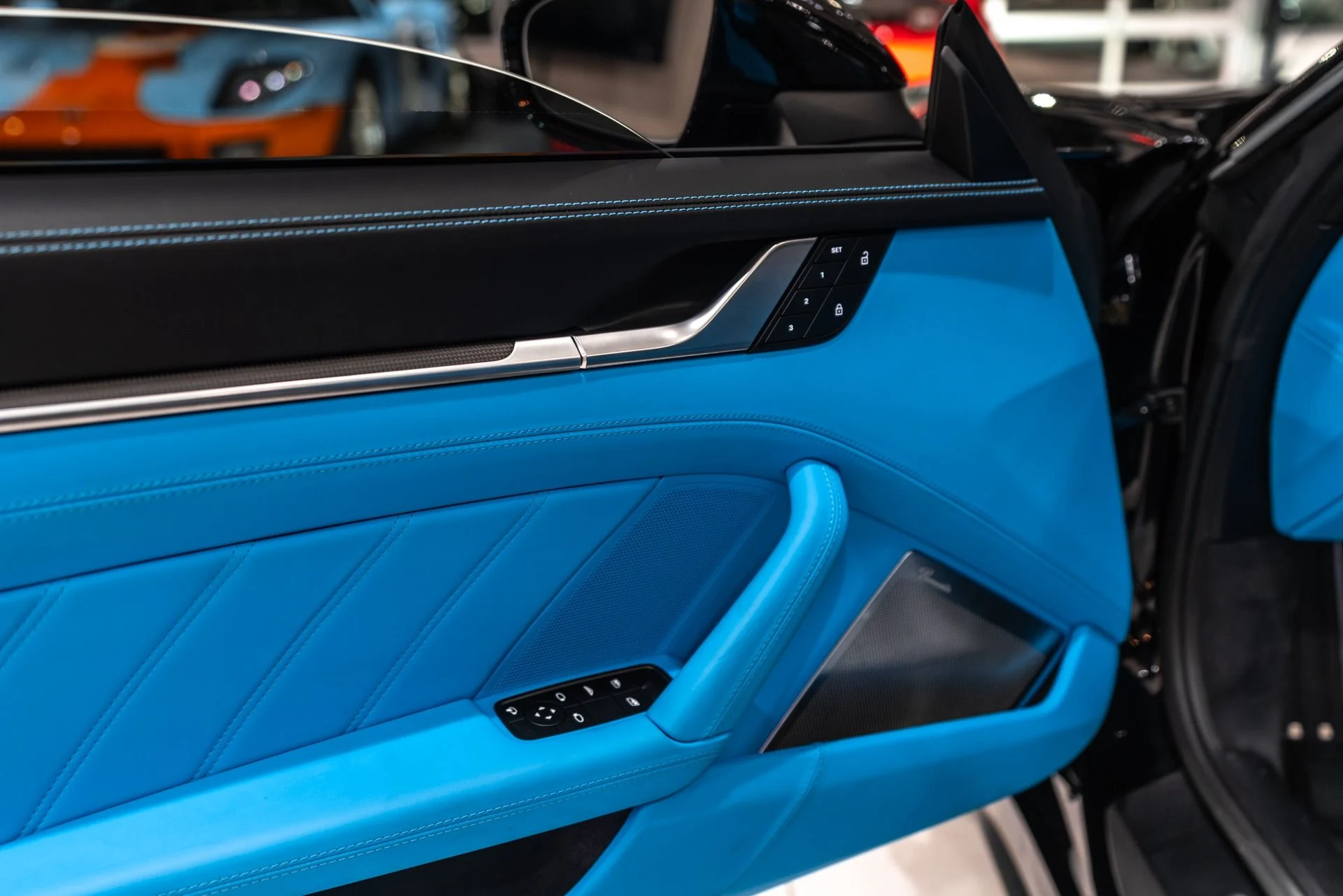 mph035_2376344376_11198_p36_l_6e2fad4199