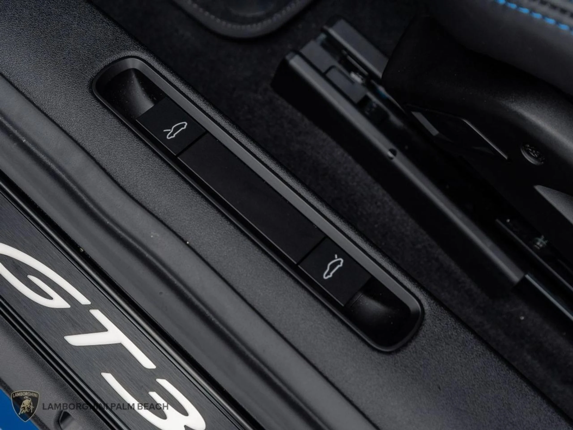 mph035_2386402817_675ce77638d28fd5de25abf4cbe8b229_31bc3aa071