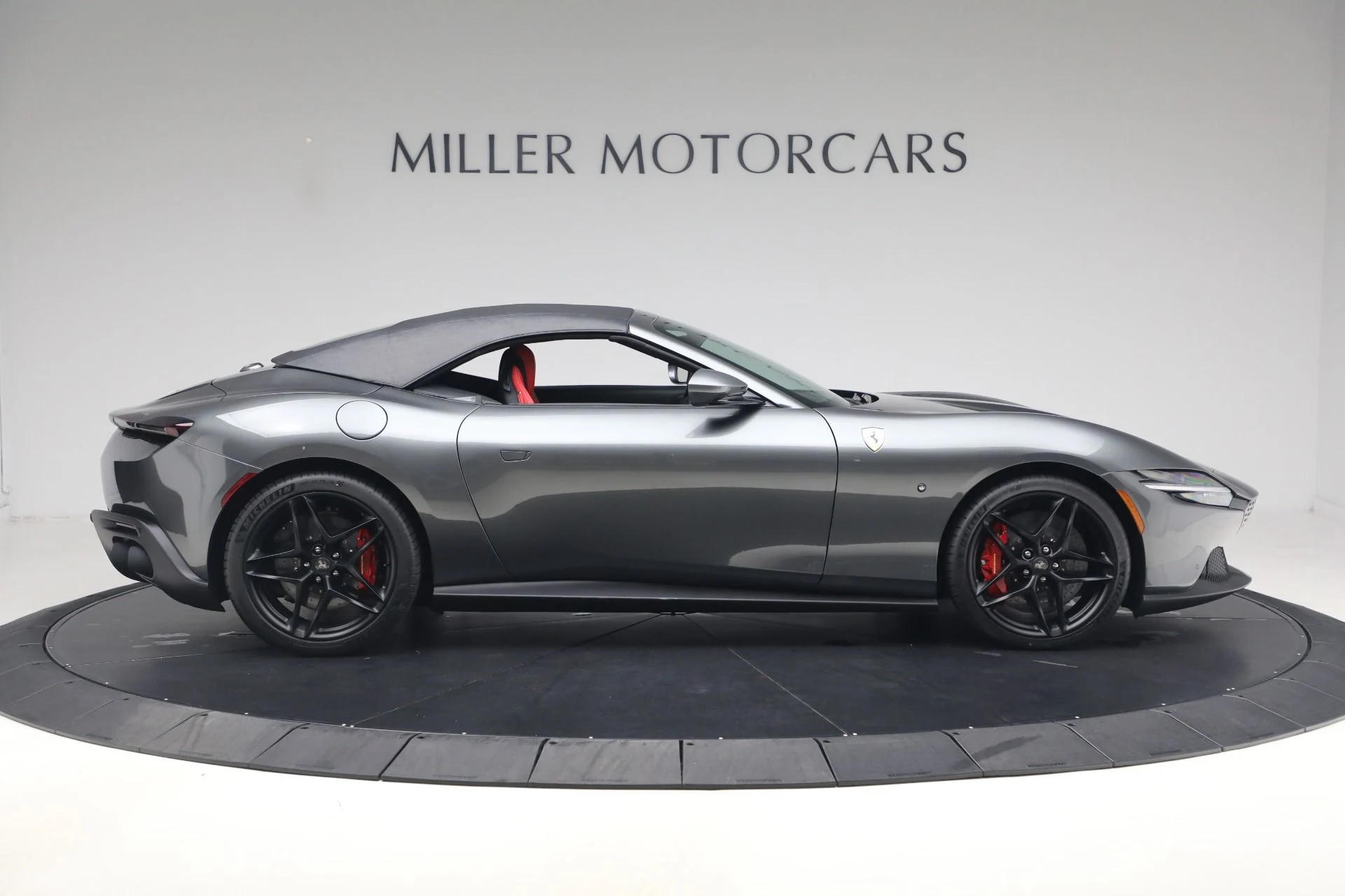 mph035_2388625605_Used_2026_Ferrari_Roma_Spider_1790785896_4c32e8900d
